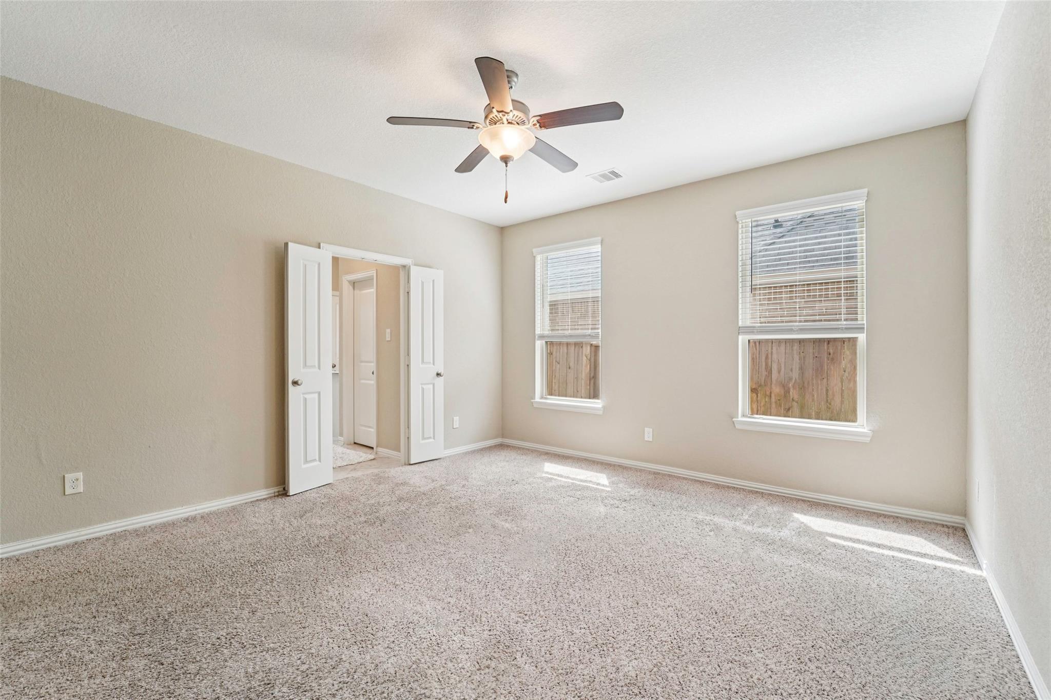 129 S Bearkat Court