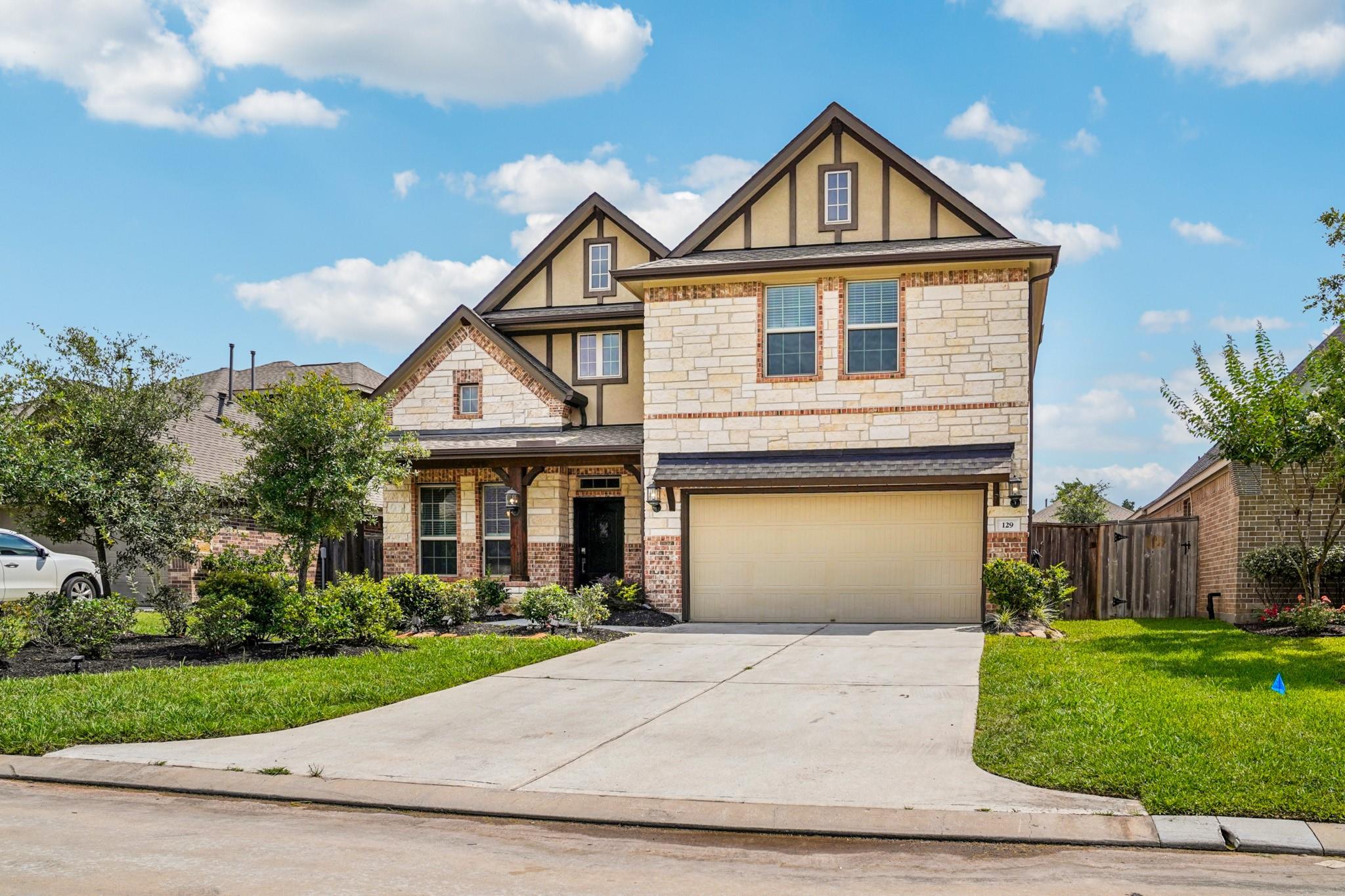 129 S Bearkat Court