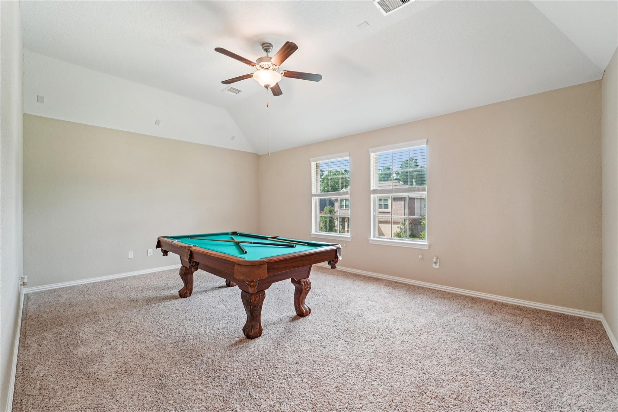 129 S Bearkat Court