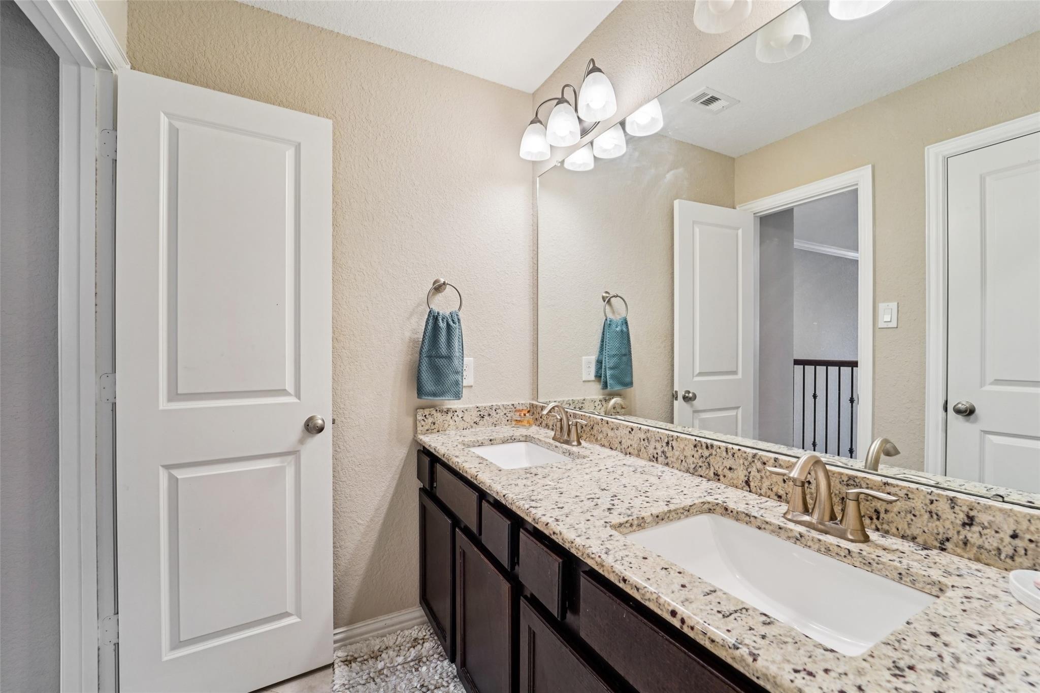 129 S Bearkat Court