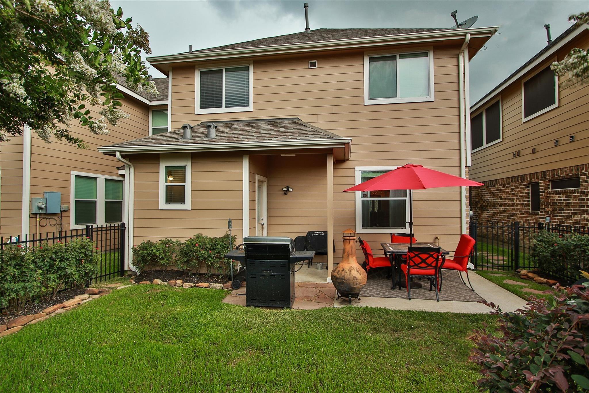 8517 Sunset Loch Drive
