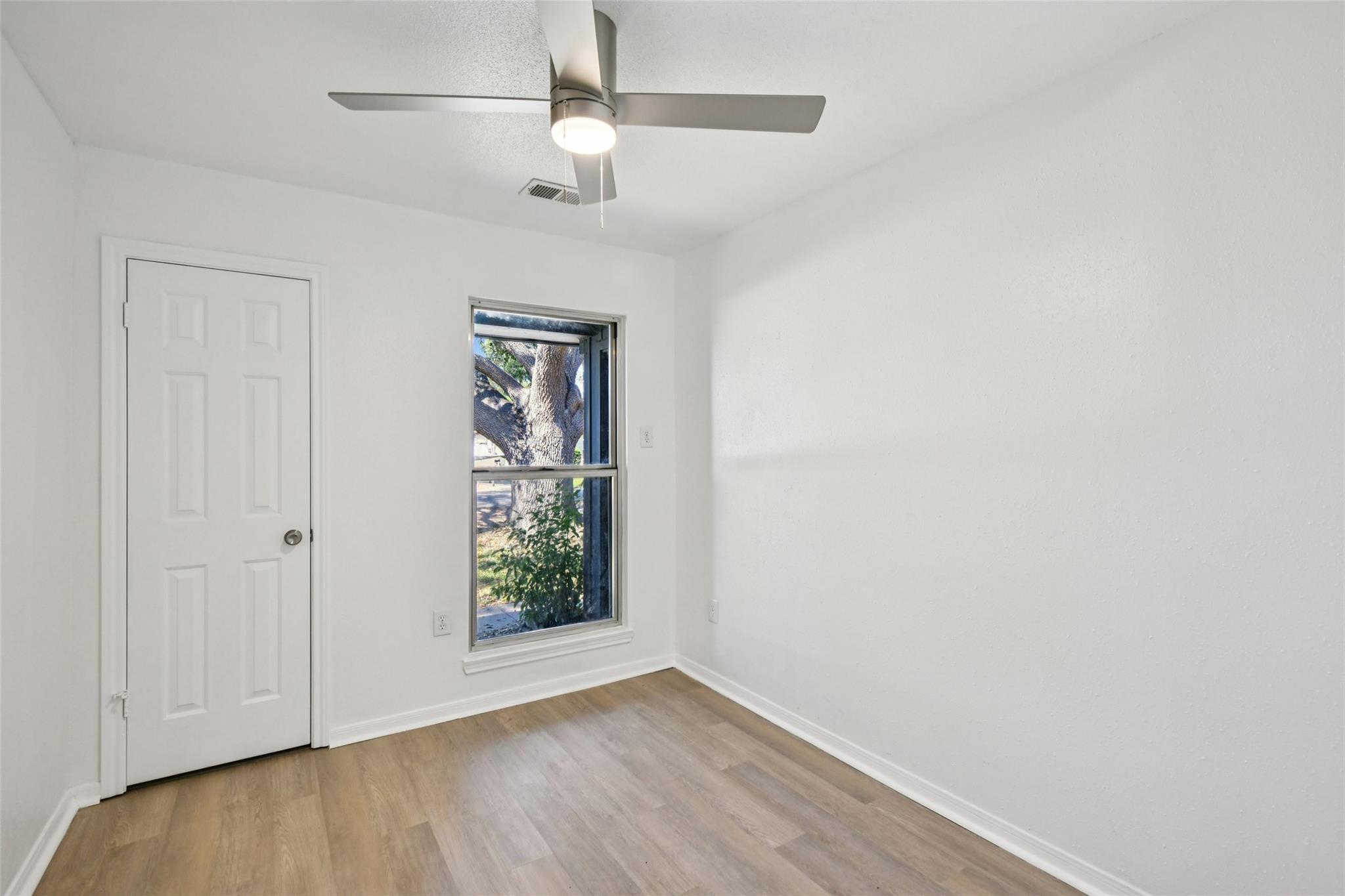 1118 N Noble Road, Texas City