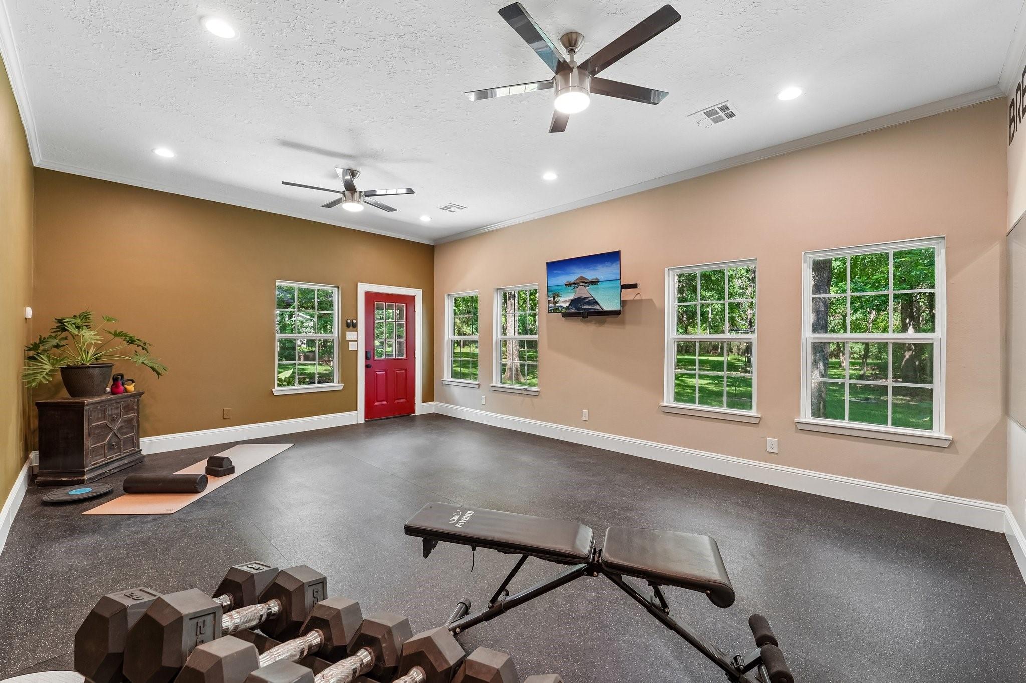 1693 Mohawk Drive