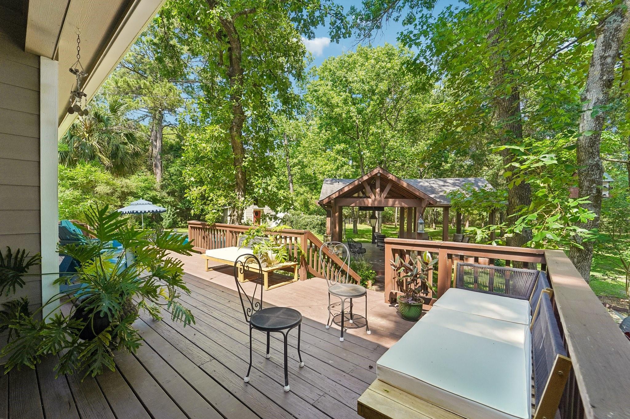 1693 Mohawk Drive