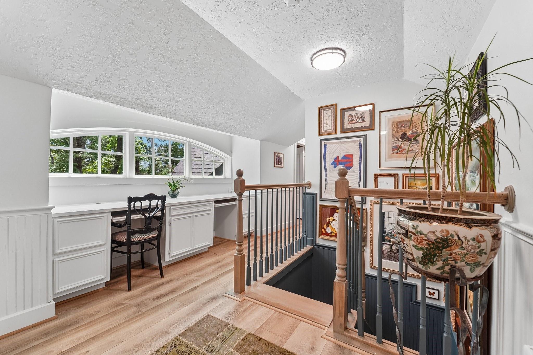 1693 Mohawk Drive