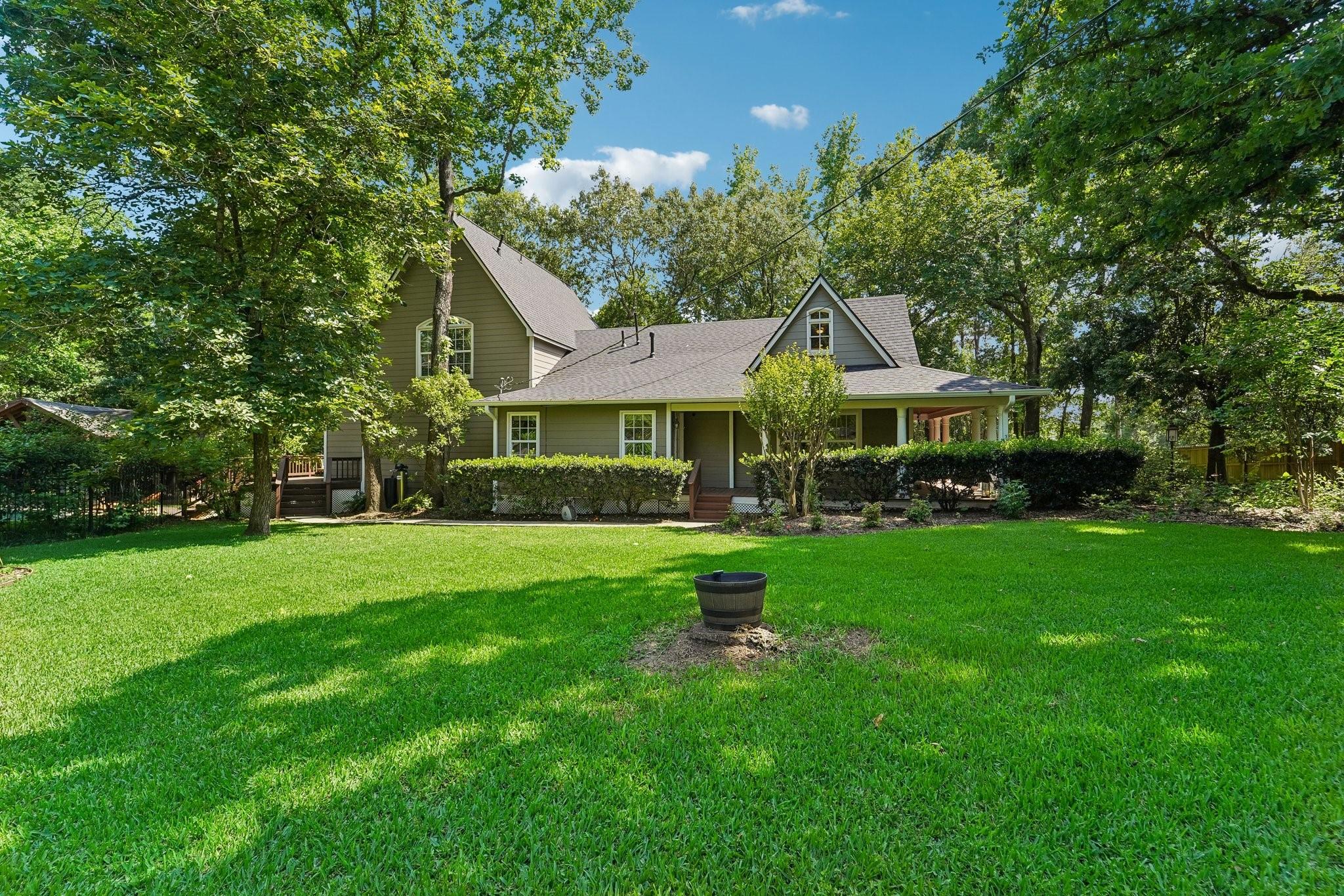 1693 Mohawk Drive
