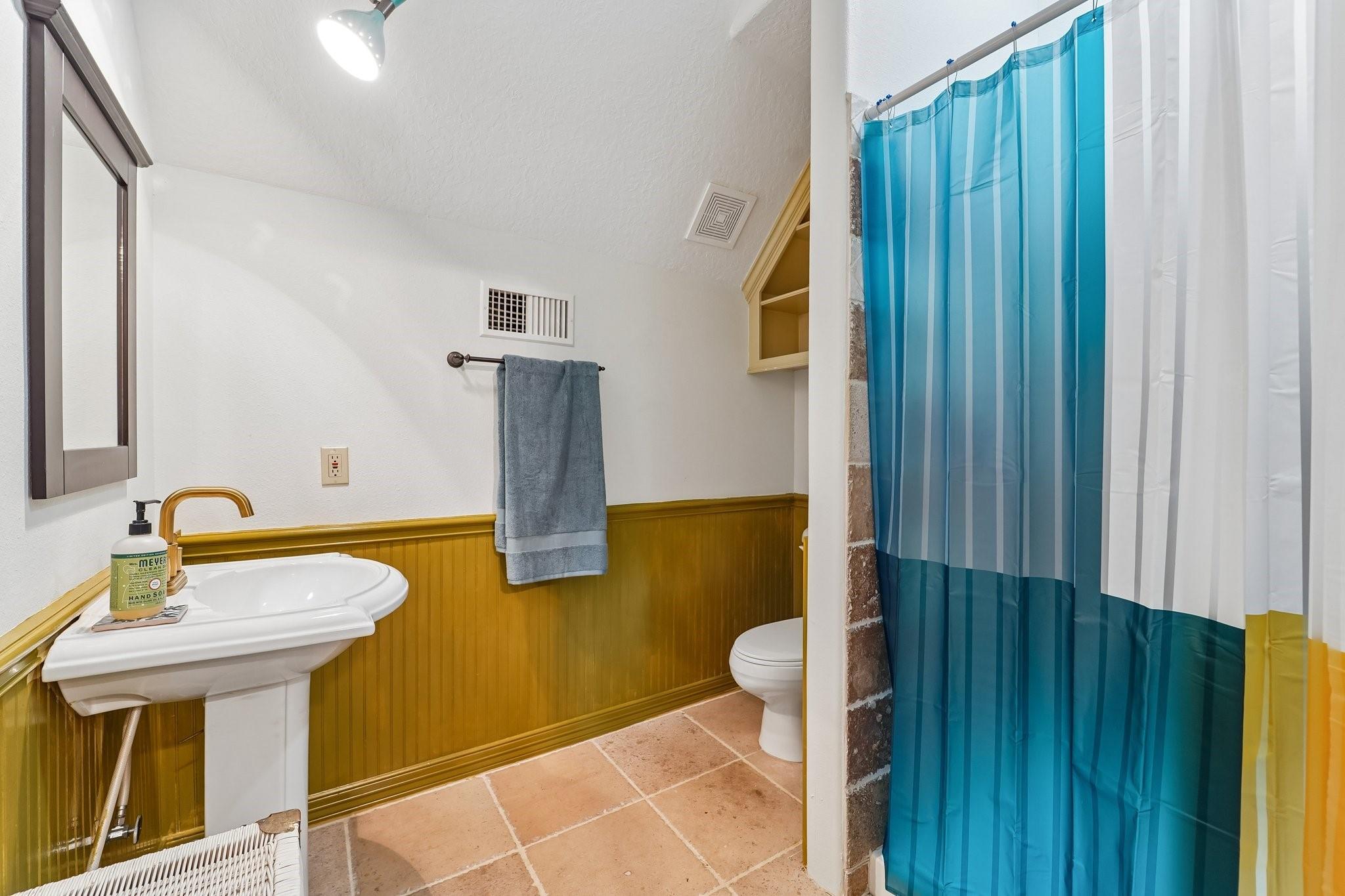 1693 Mohawk Drive