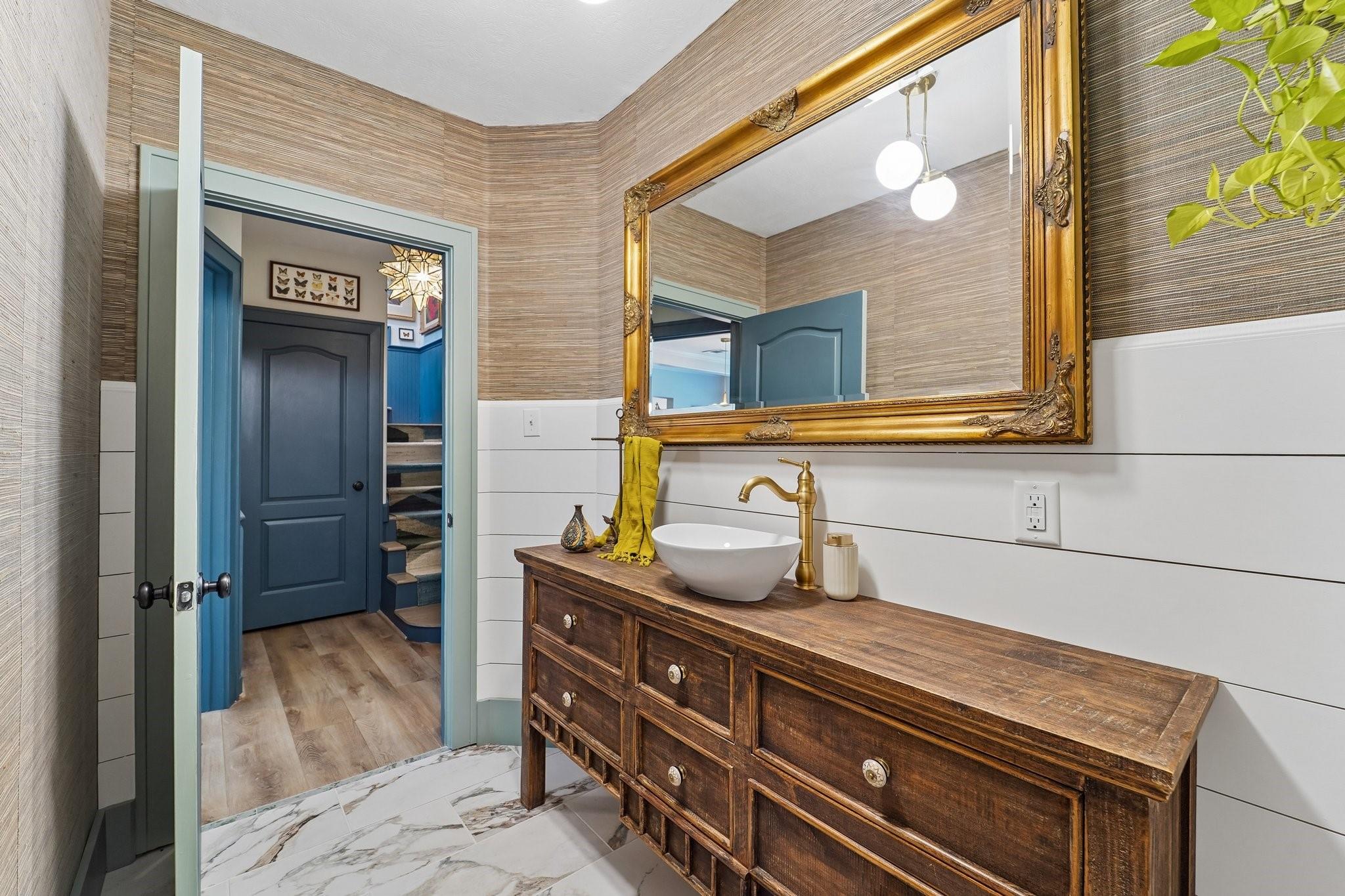 1693 Mohawk Drive
