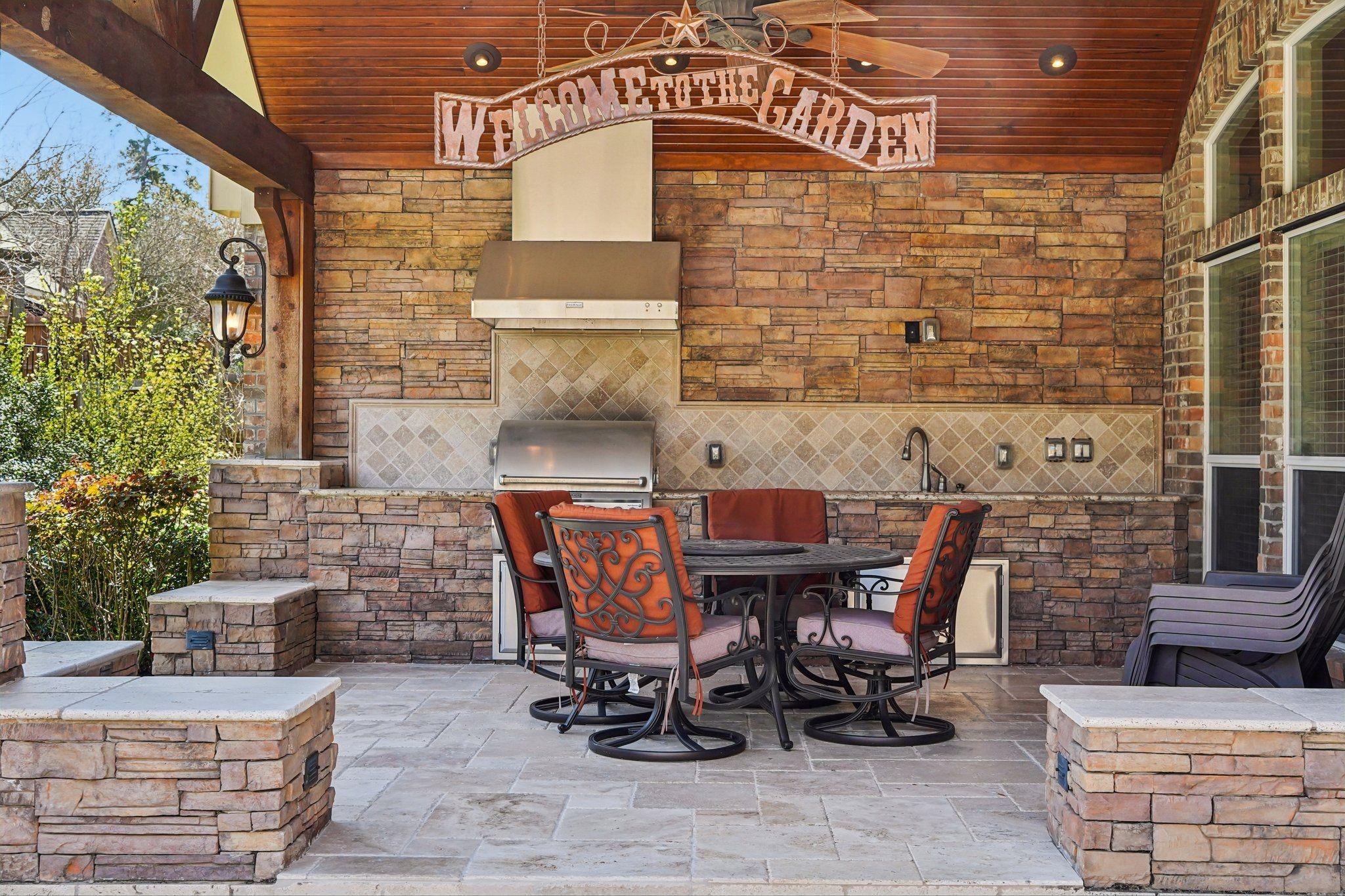 2441 W Bramlet Drive