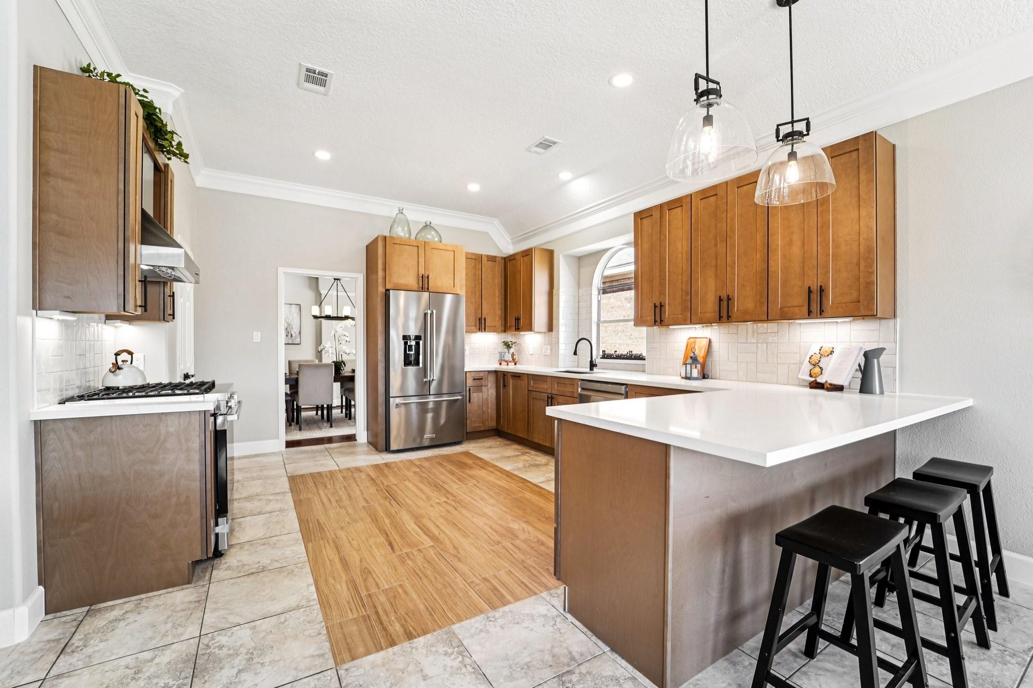 2057 S Shore Boulevard, Montgomery