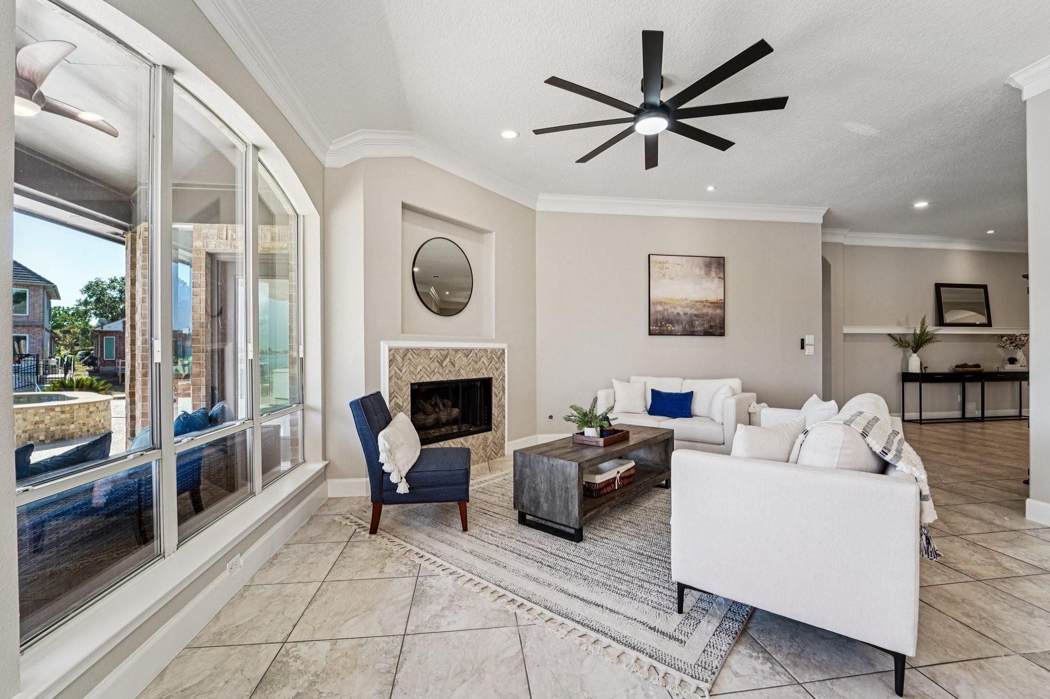 2057 S Shore Boulevard, Montgomery