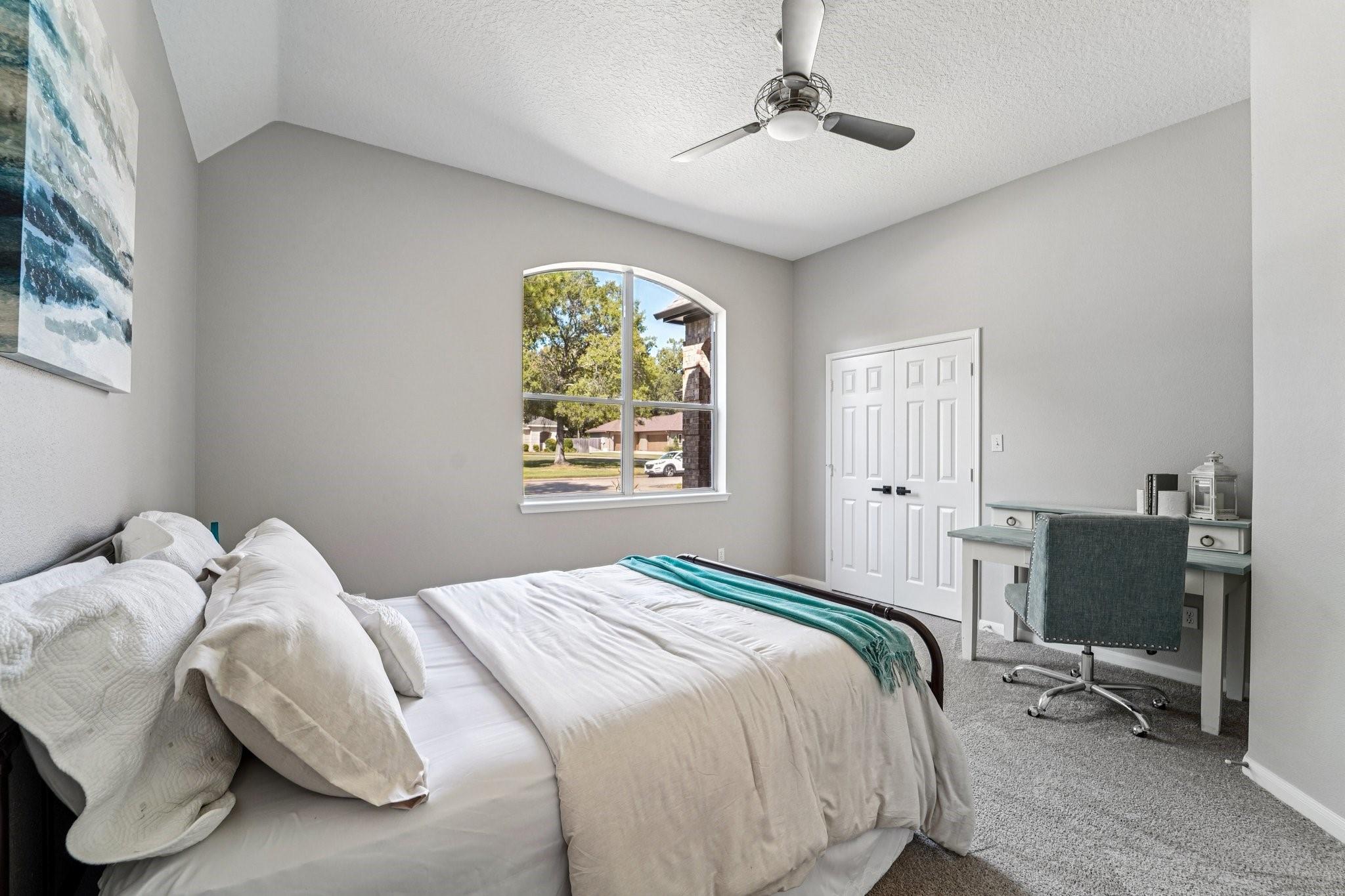 2057 S Shore Boulevard, Montgomery