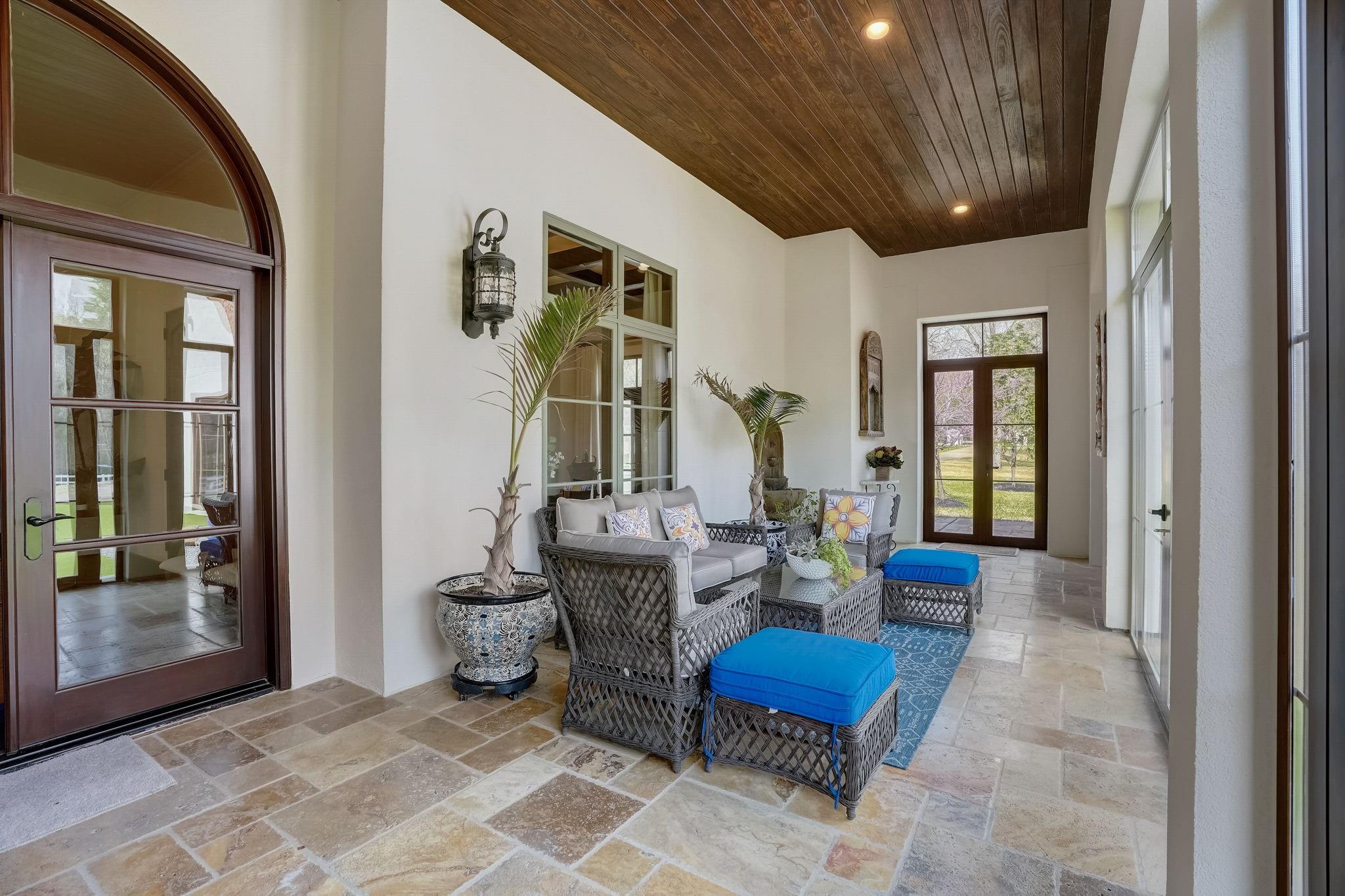 7519 Red Bay Circle
