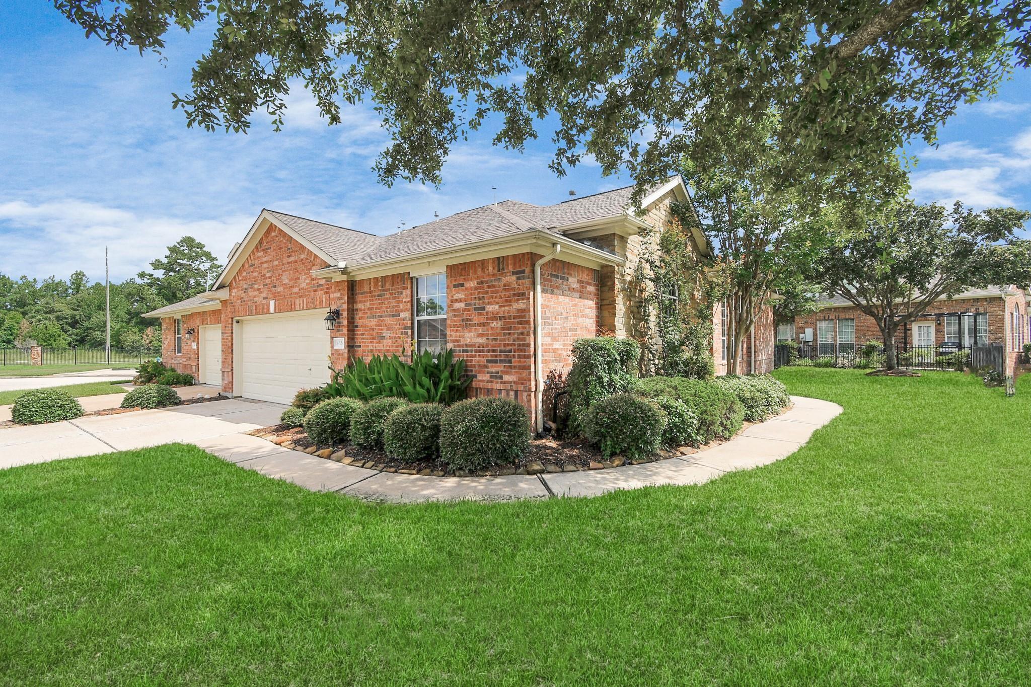 8624 Sunset Loch Drive