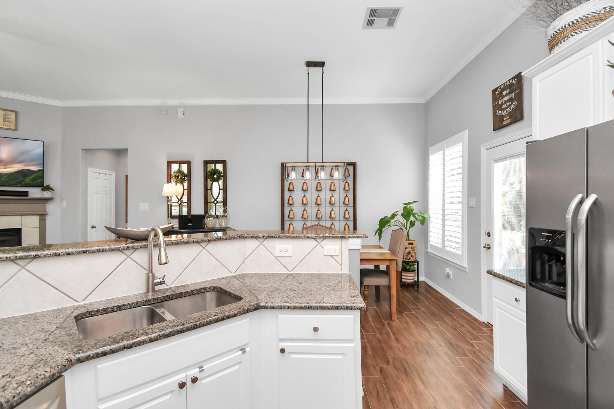 8624 Sunset Loch Drive