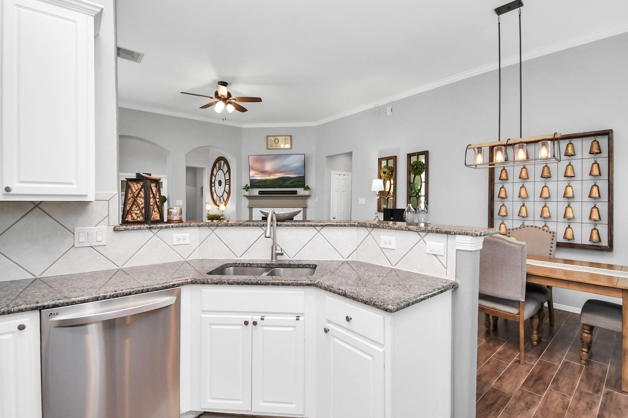 8624 Sunset Loch Drive