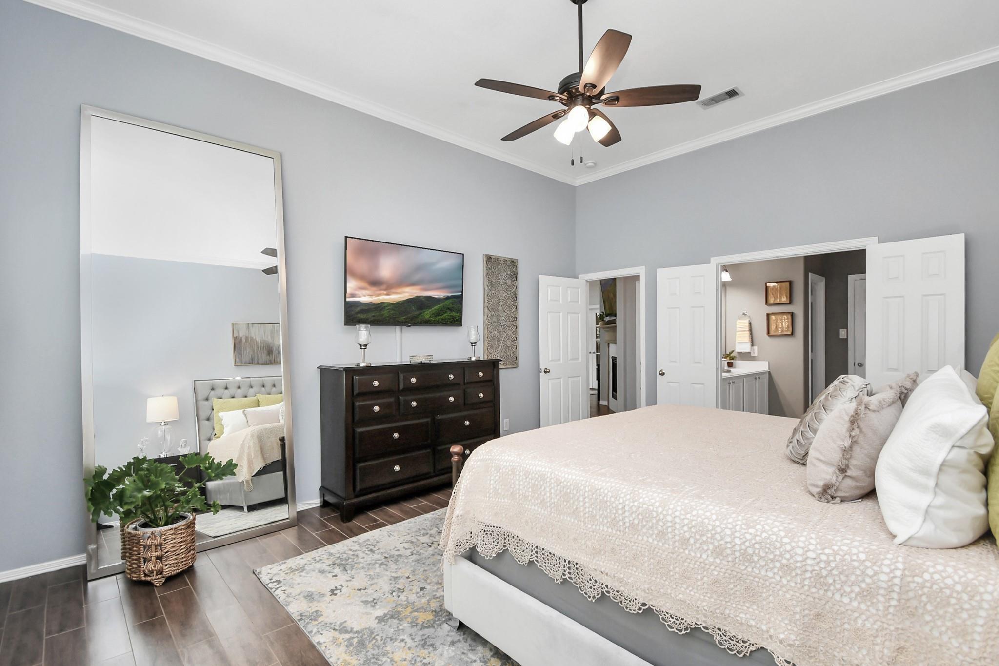 8624 Sunset Loch Drive