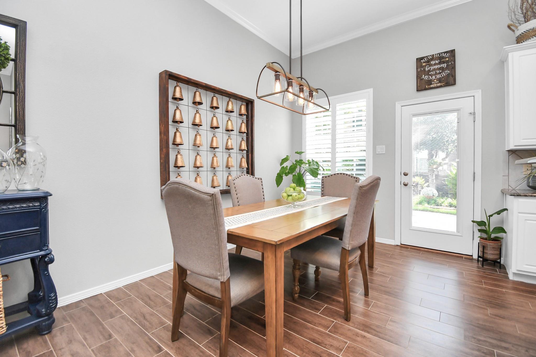 8624 Sunset Loch Drive