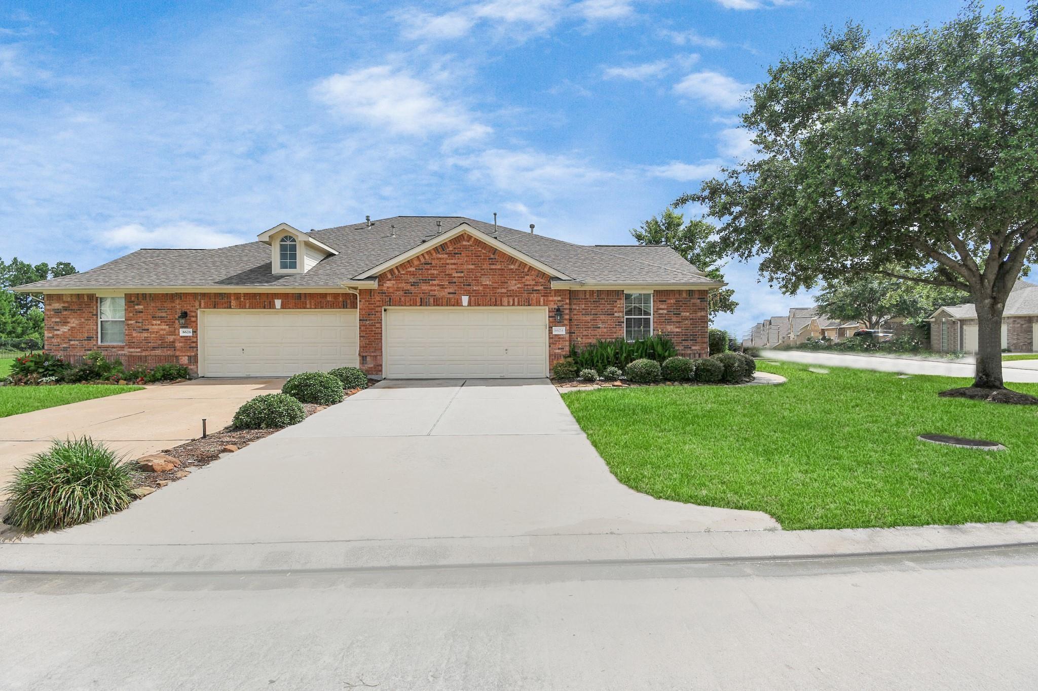 8624 Sunset Loch Drive