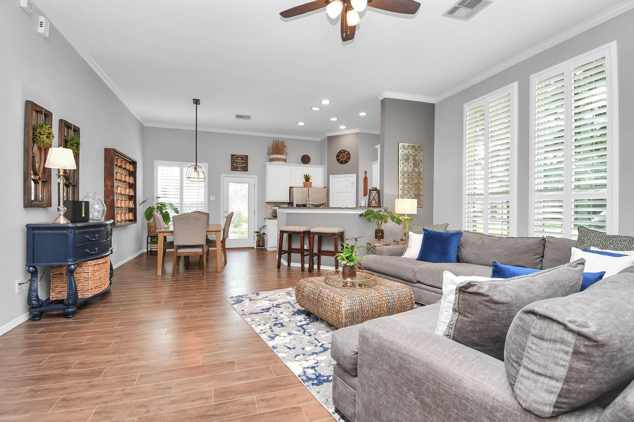 8624 Sunset Loch Drive