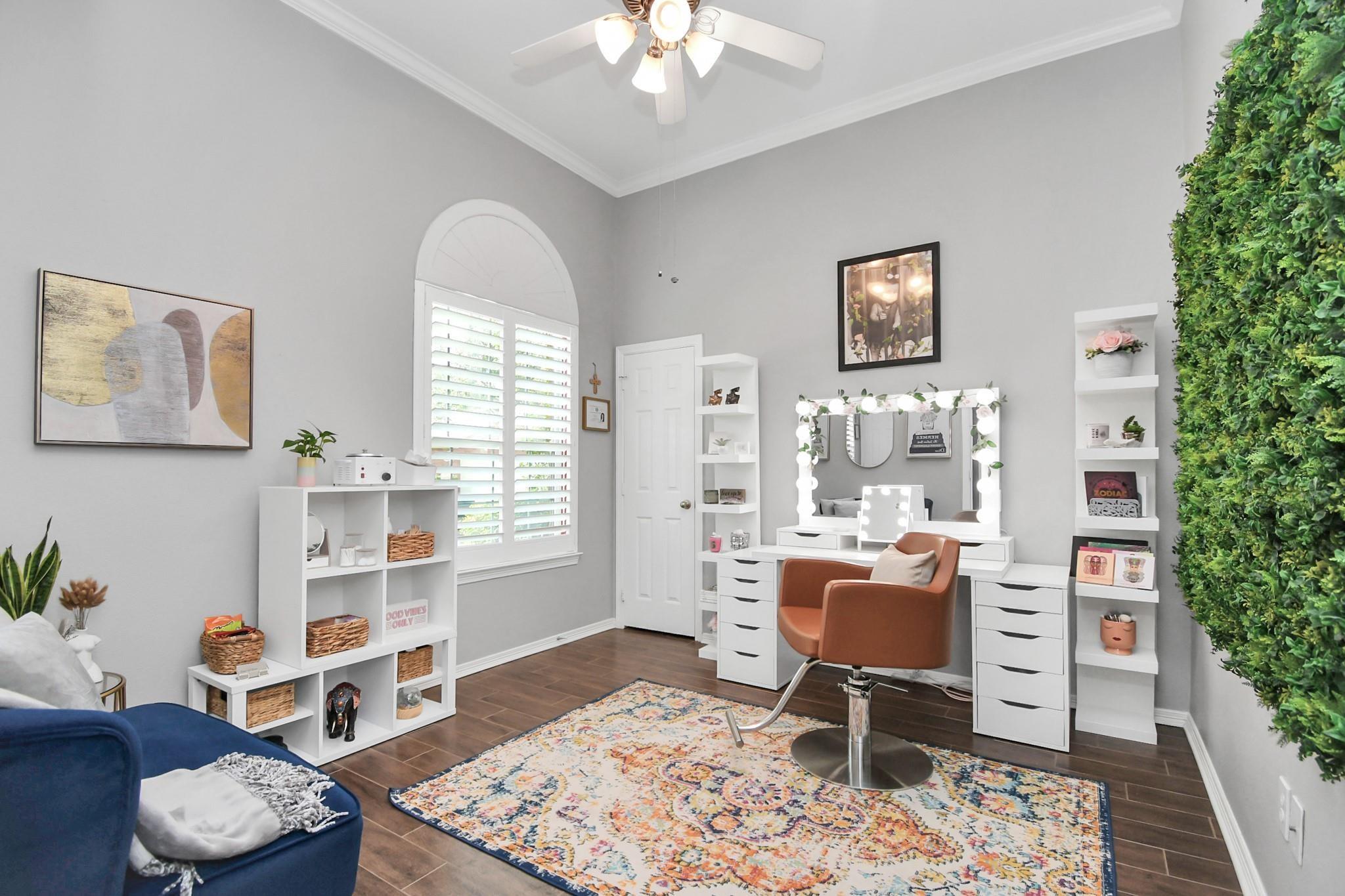 8624 Sunset Loch Drive