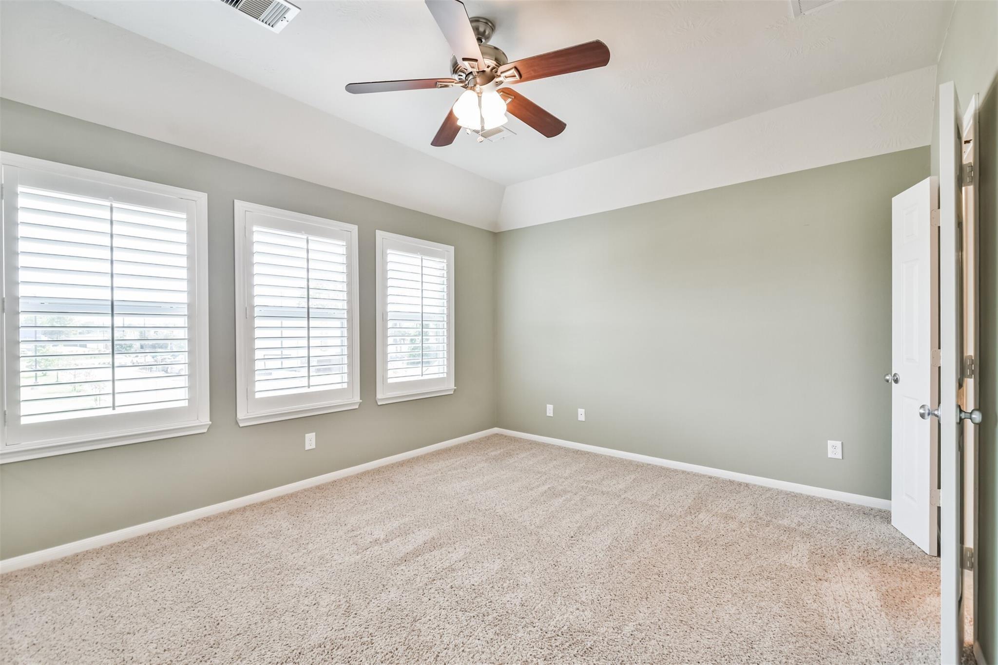 8513 Sunset Loch Drive