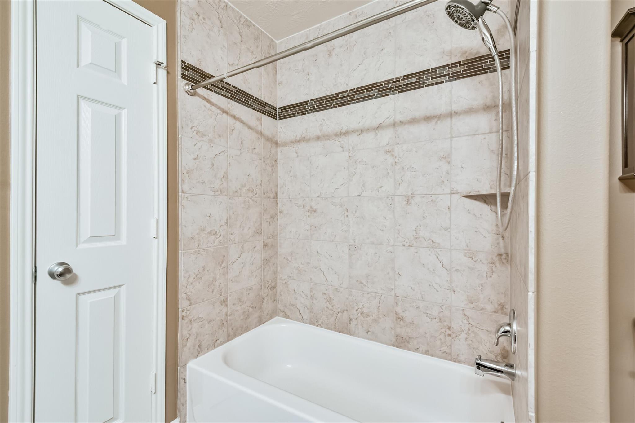 8513 Sunset Loch Drive