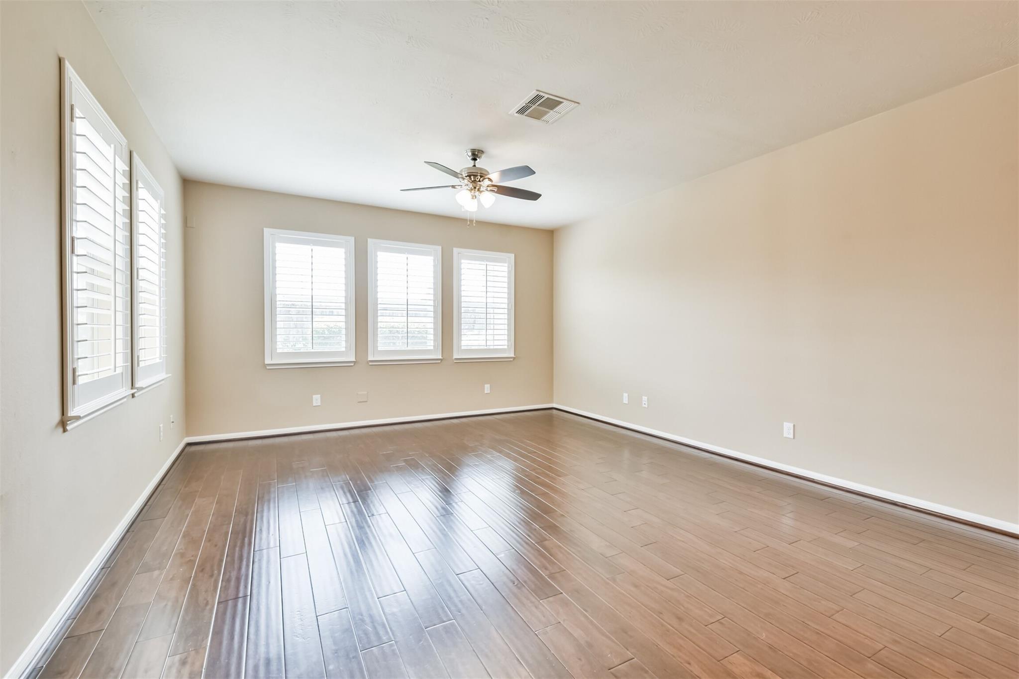 8513 Sunset Loch Drive