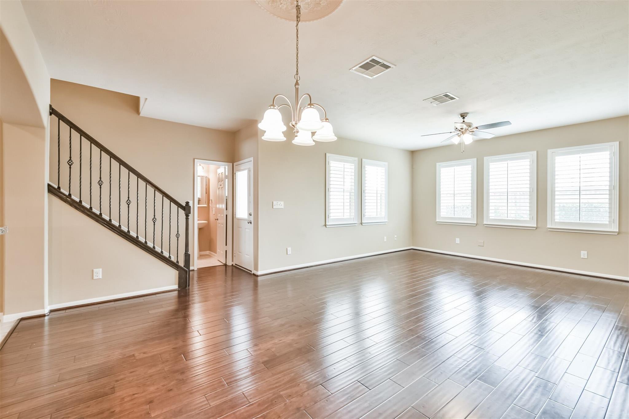 8513 Sunset Loch Drive