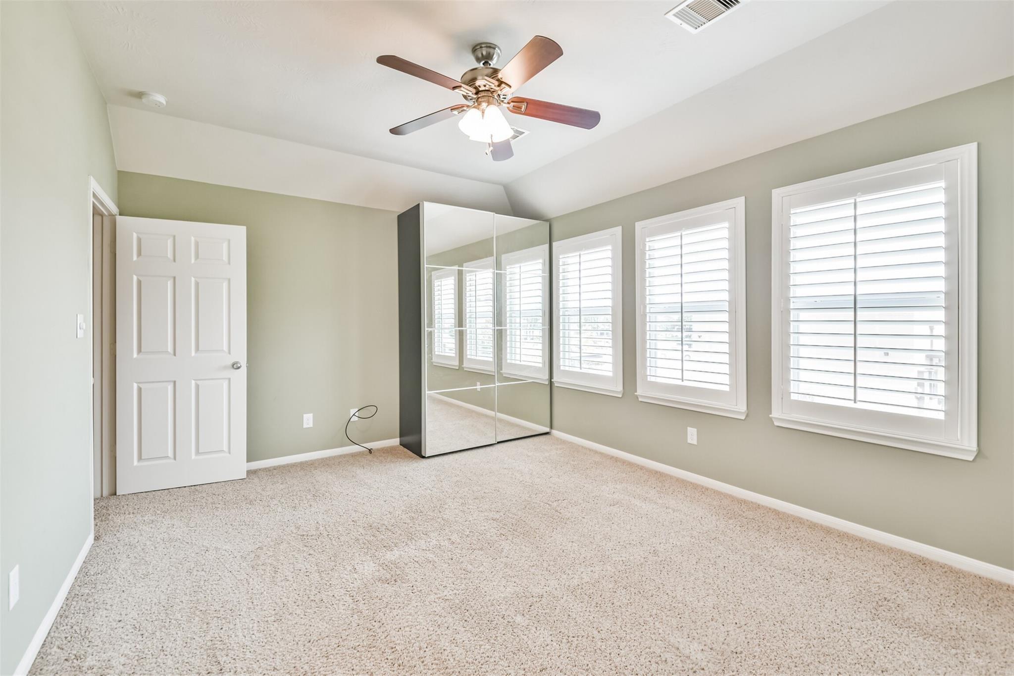 8513 Sunset Loch Drive