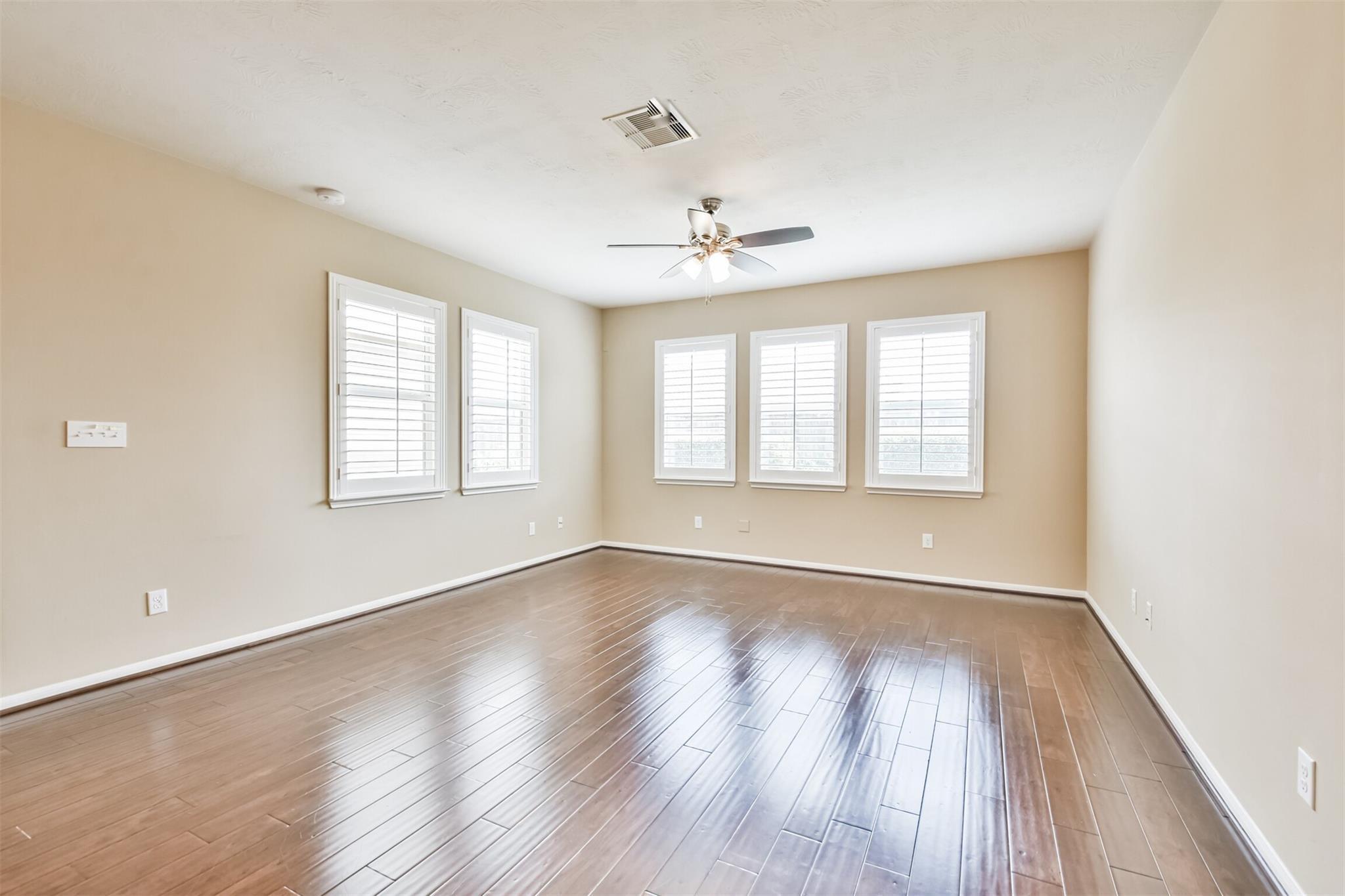 8513 Sunset Loch Drive