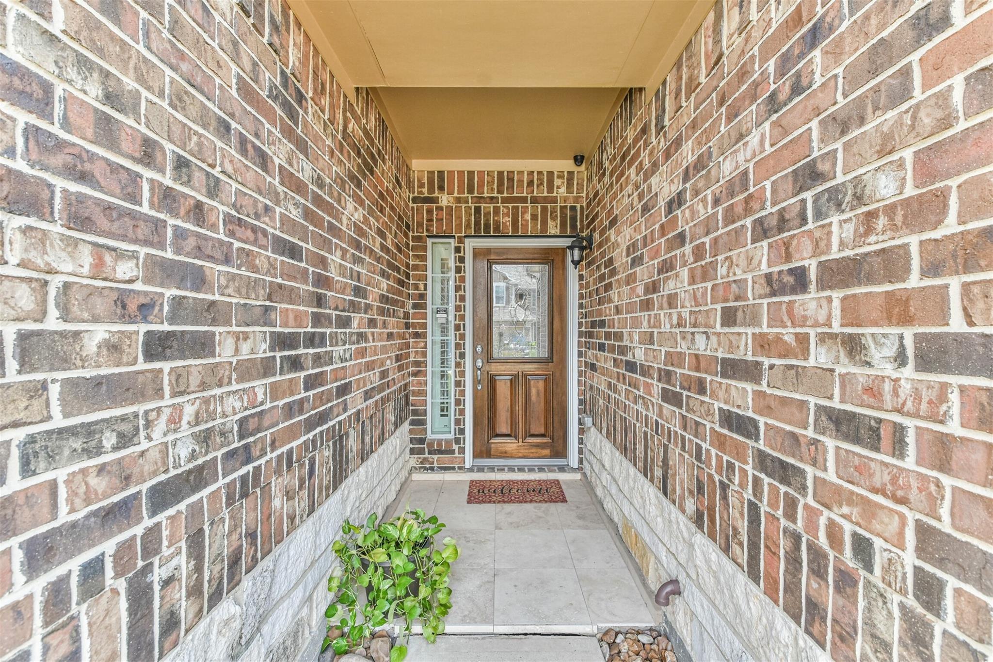 8513 Sunset Loch Drive