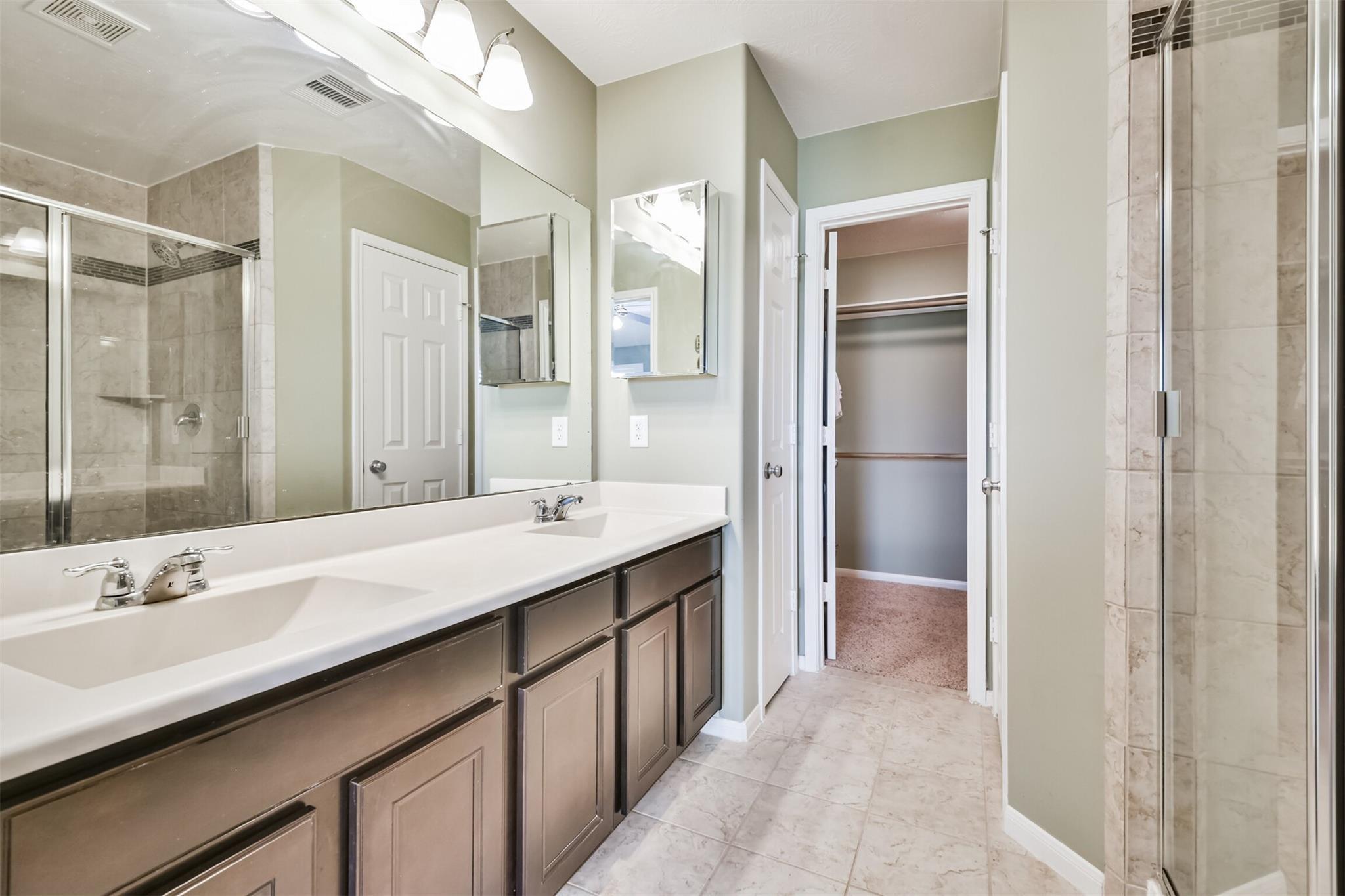 8513 Sunset Loch Drive