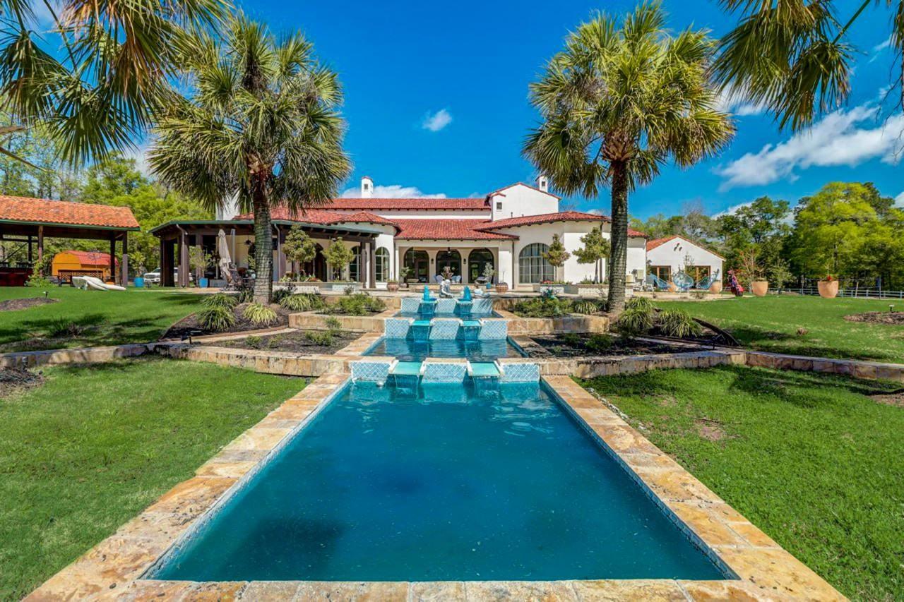 7519 Red Bay Circle