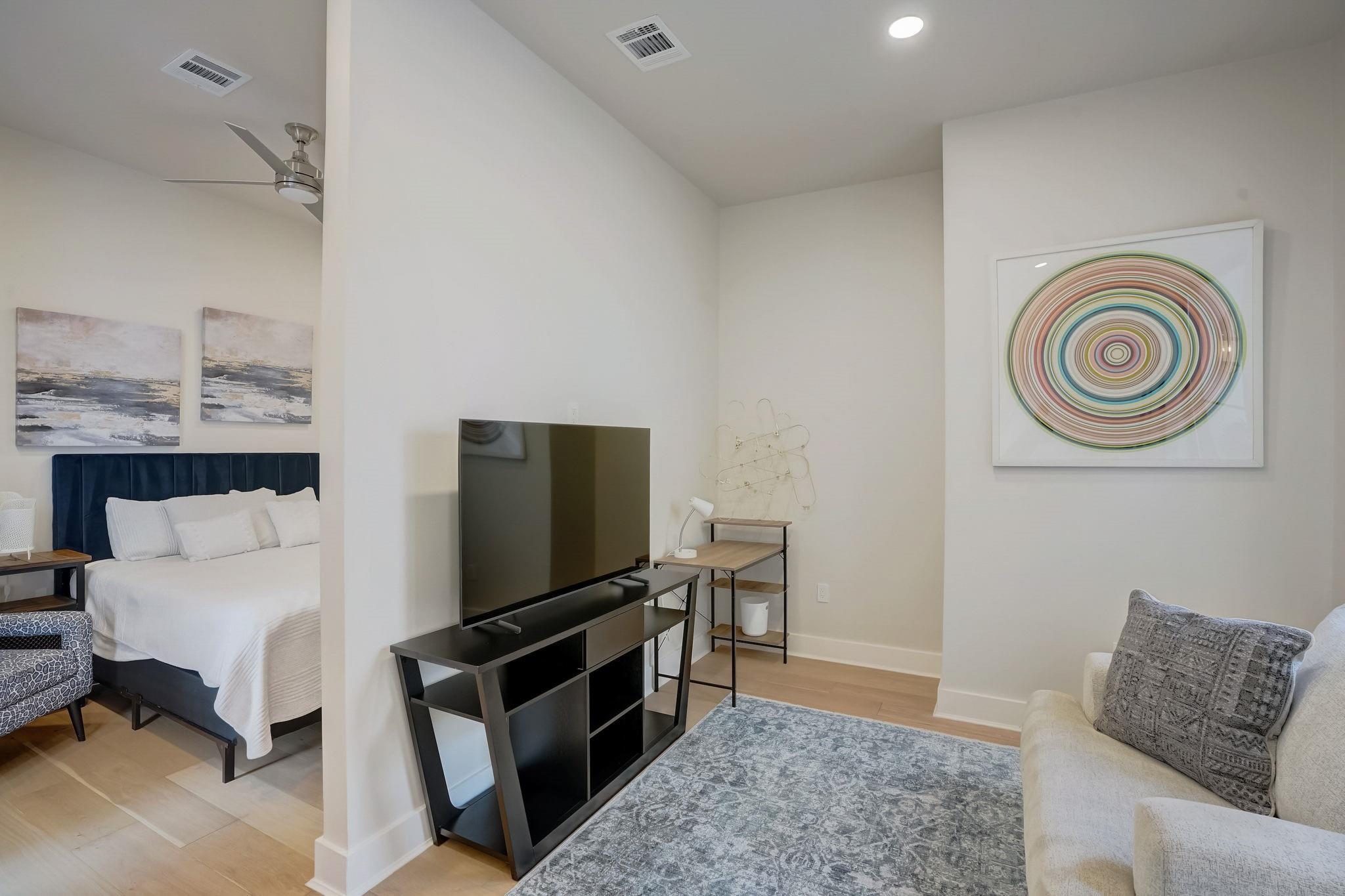 7519 Red Bay Circle