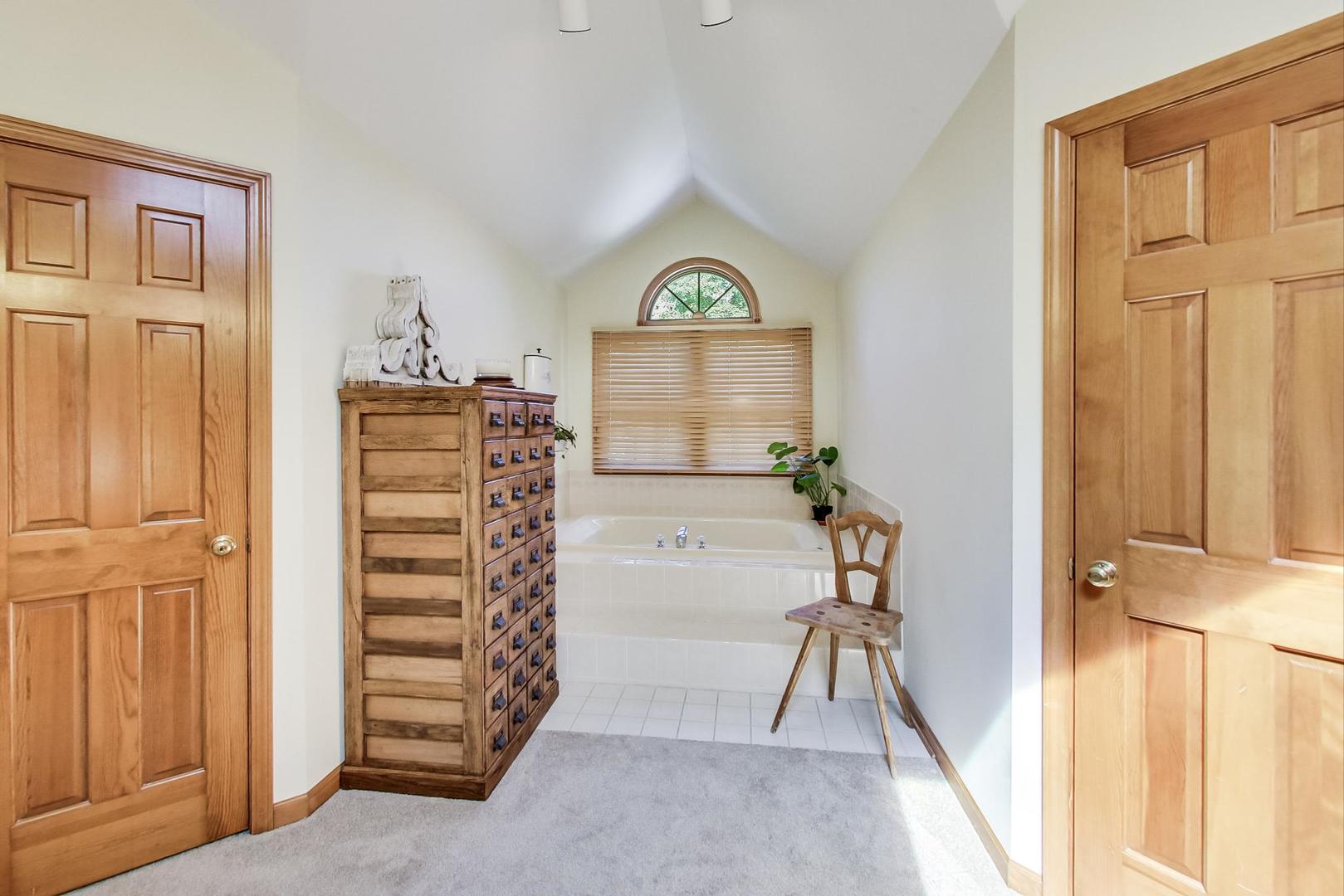 2120 Primrose Lane