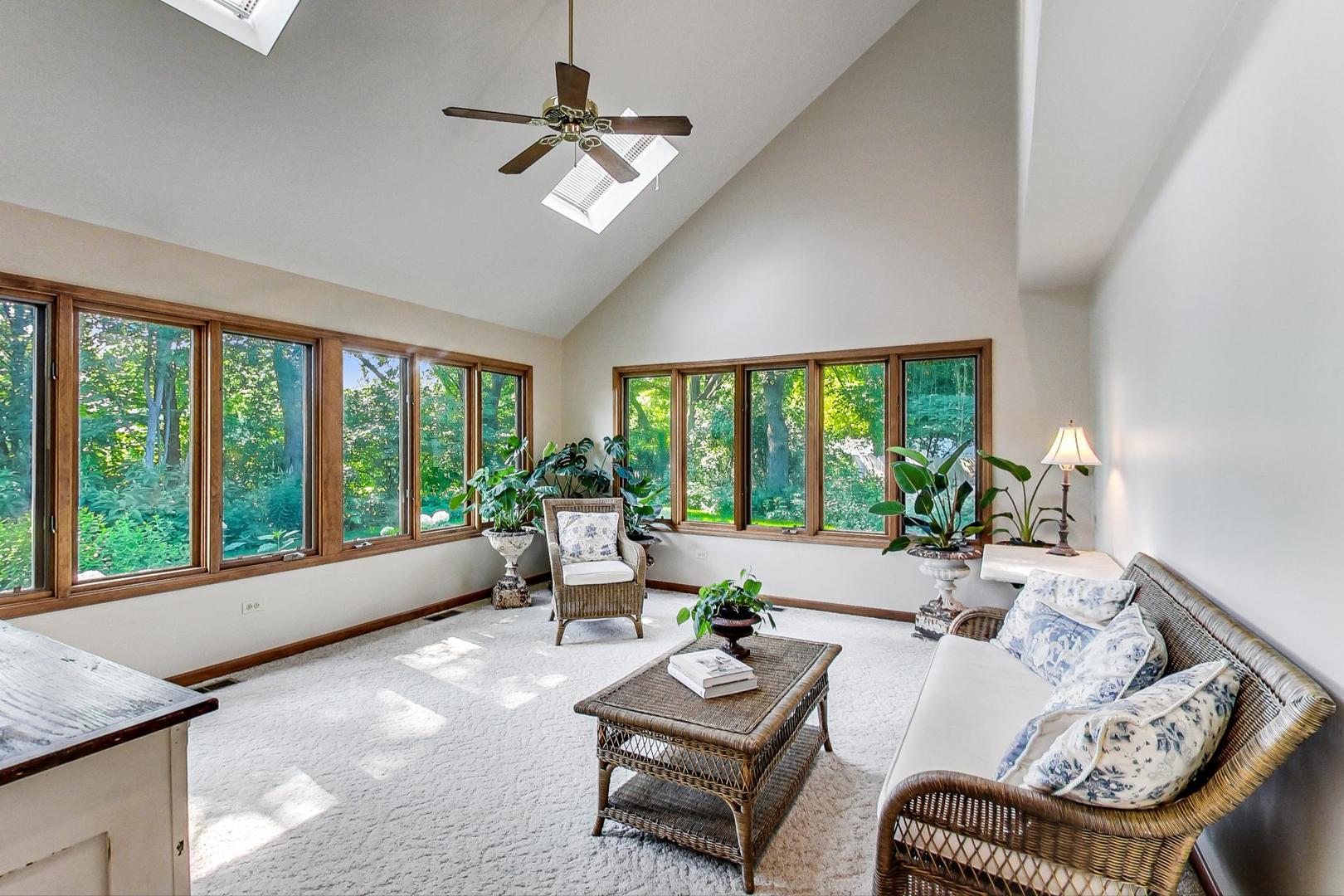 2120 Primrose Lane