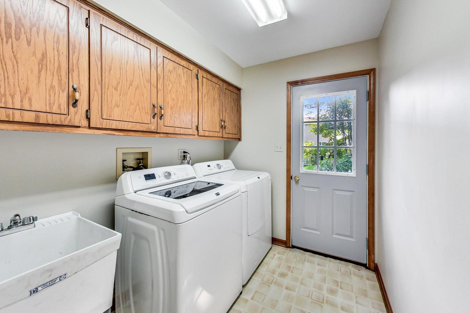 2120 Primrose Lane