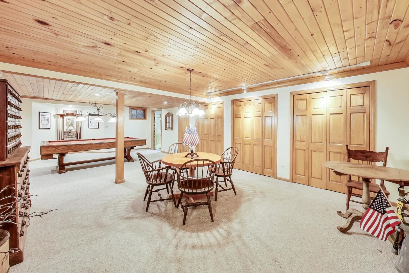 2120 Primrose Lane