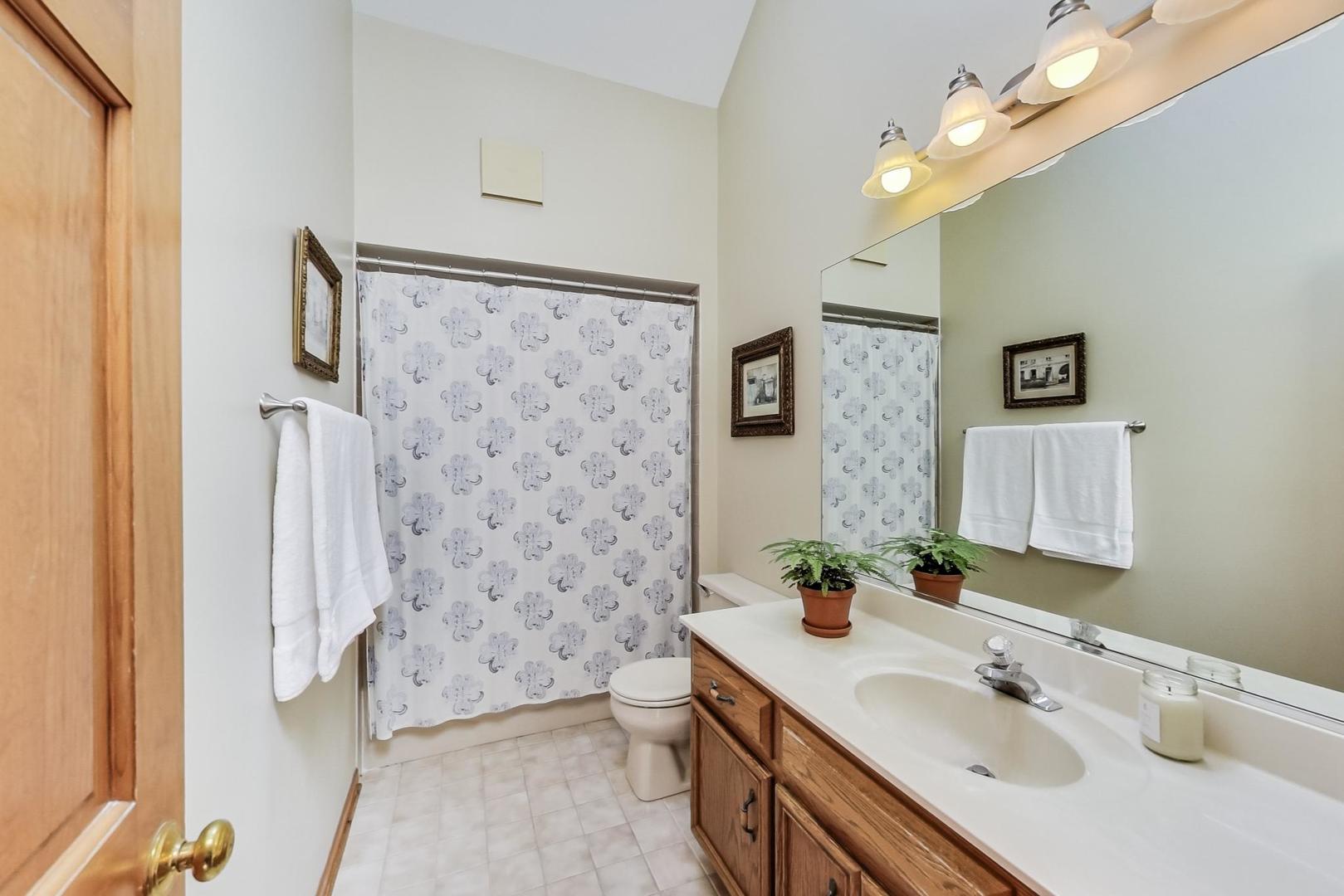 2120 Primrose Lane
