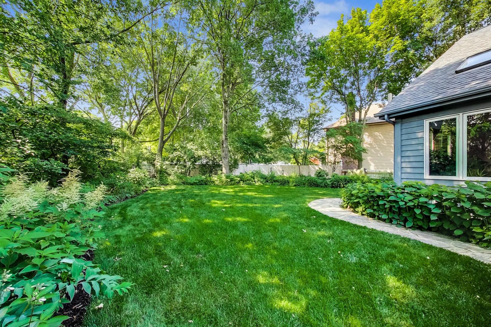 2120 Primrose Lane