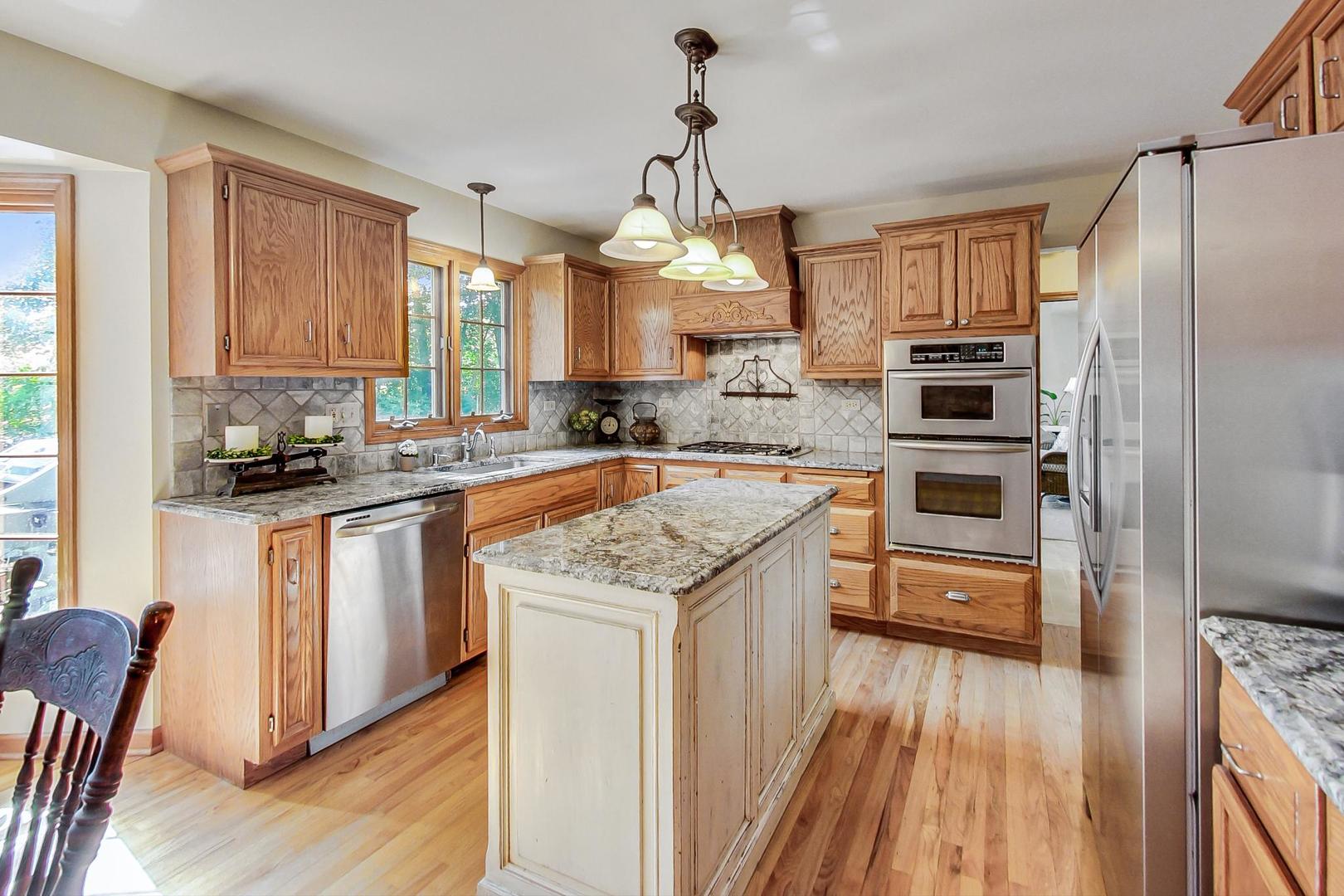 2120 Primrose Lane