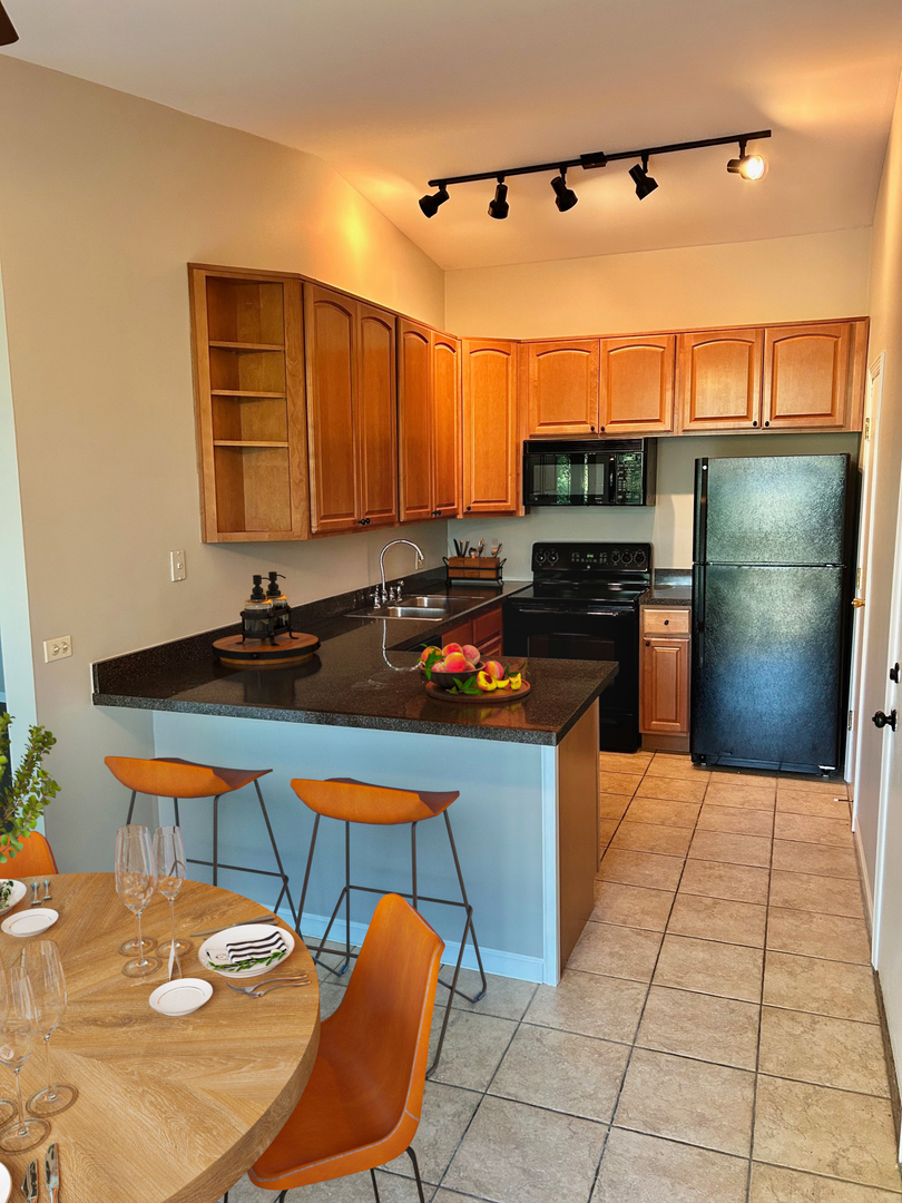 6019 FOREST VIEW Road Unit: 2B