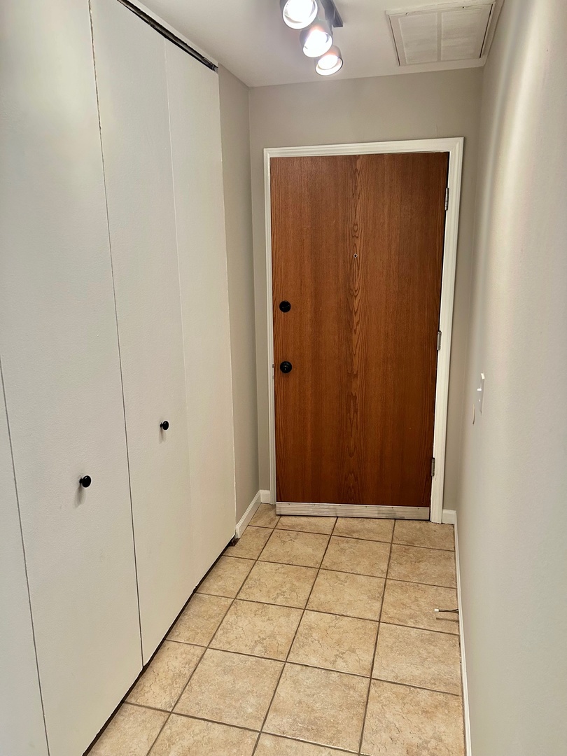 6019 FOREST VIEW Road Unit: 2B