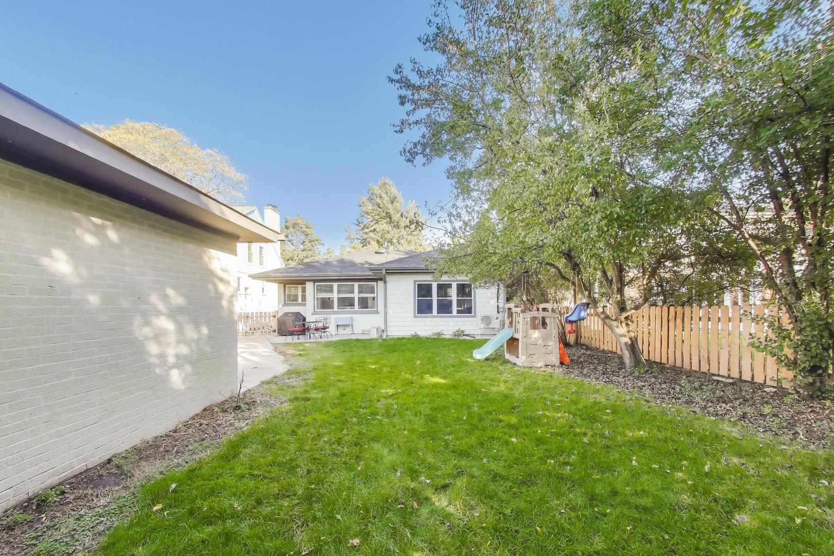 416 Leitch Avenue