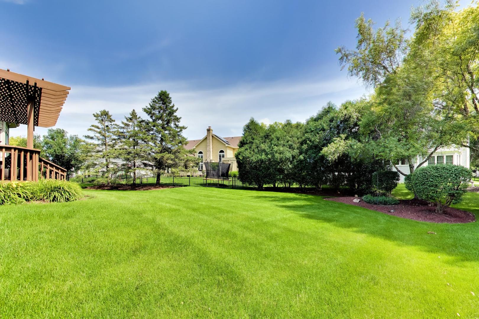 712 De Lasalle Court