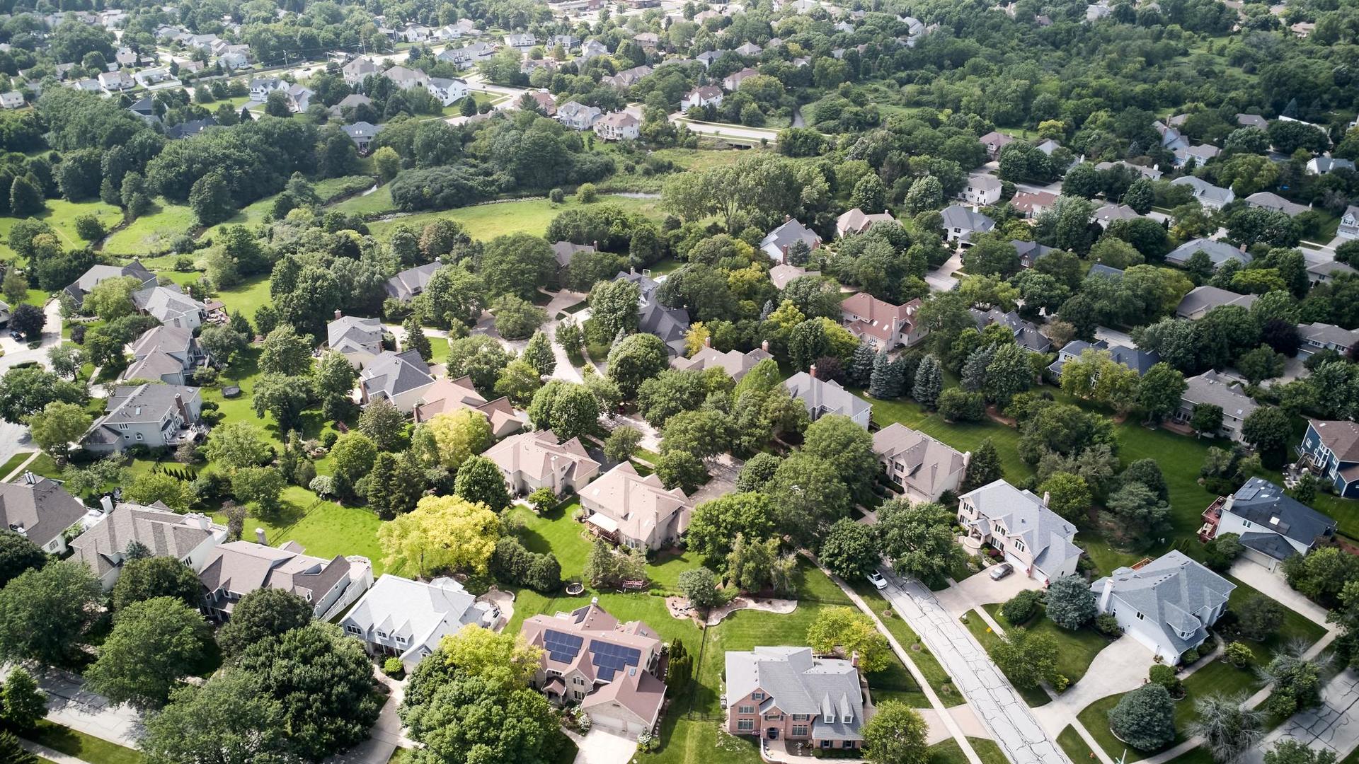 712 De Lasalle Court