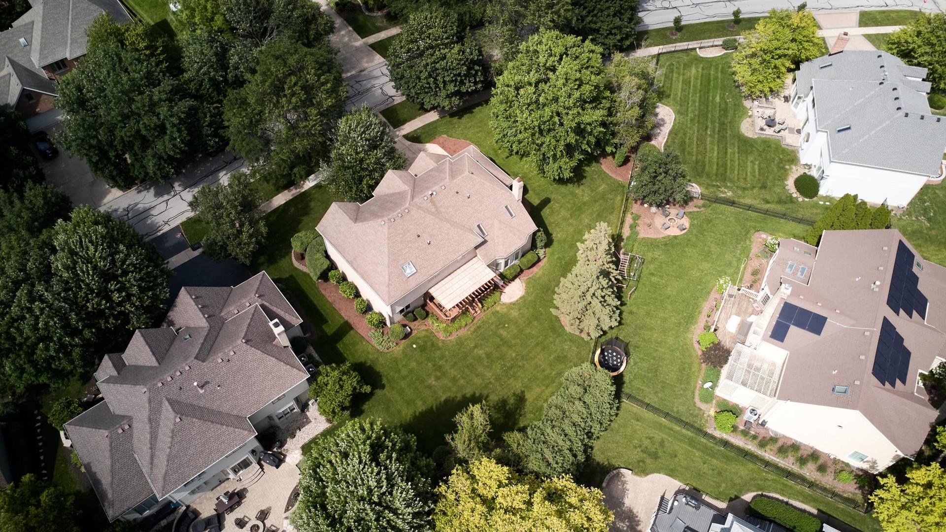 712 De Lasalle Court