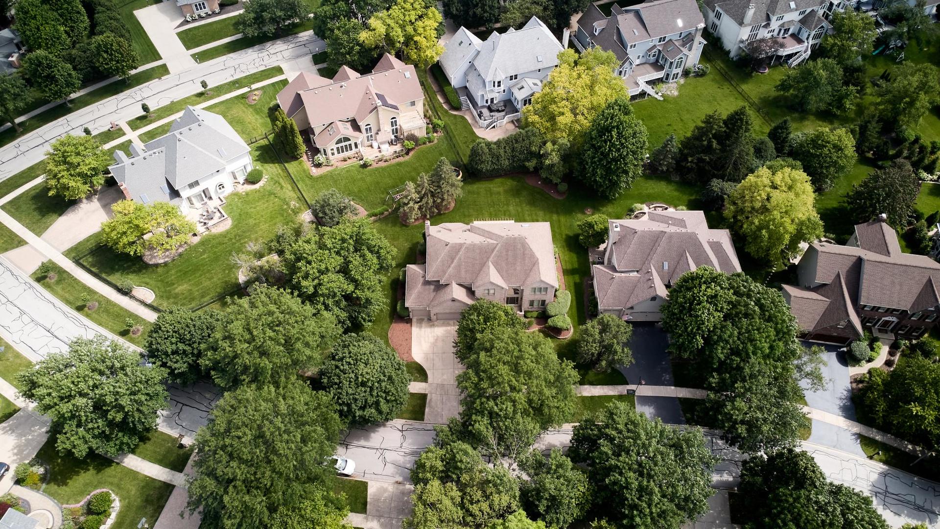 712 De Lasalle Court
