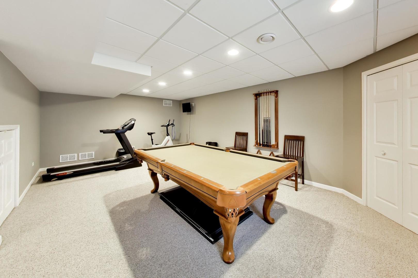 712 De Lasalle Court